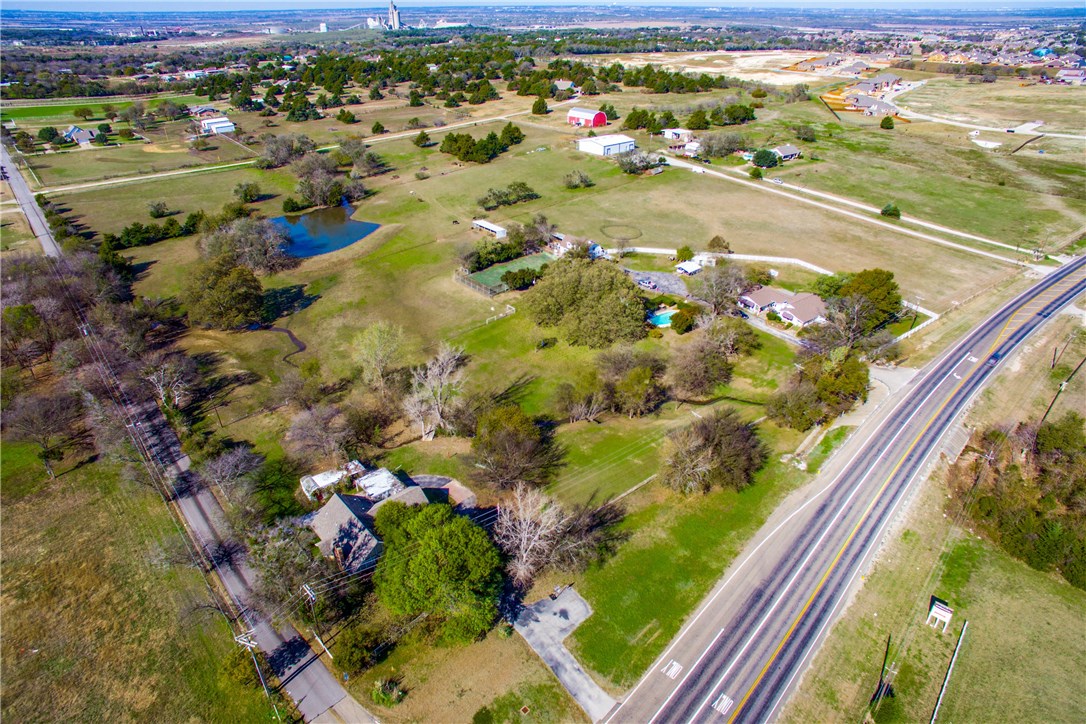 Property photo 01 of 3051 FM 663, Midlothian, TX 76065 | MLS #13953736