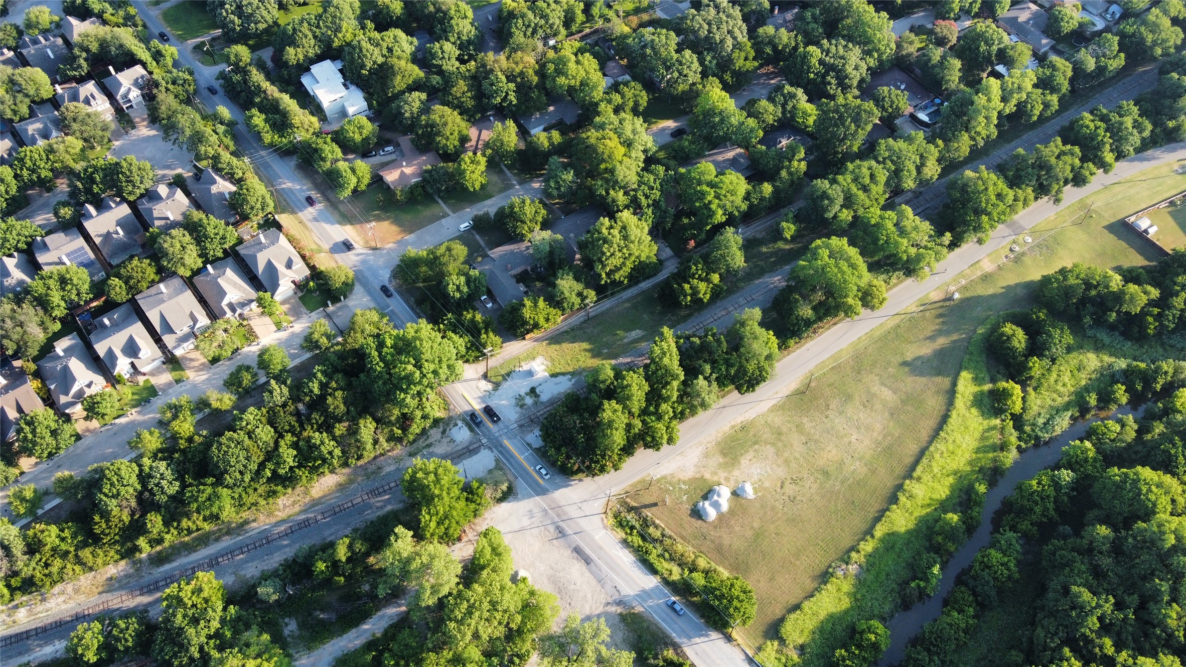 8040 Barbaree Boulevard, Dallas, TX, 75228