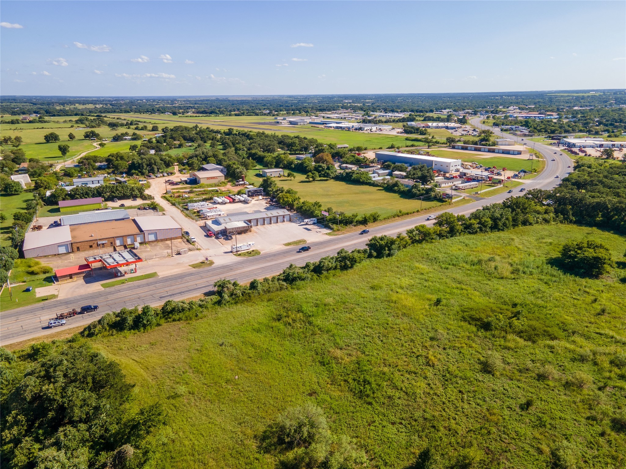 Property photo 04 of 1866 E Washington Street, Stephenville, TX 76401 | MLS #14655558