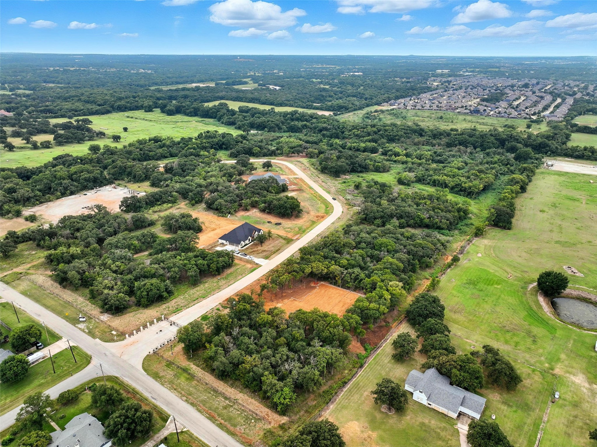 Property photo 04 of 1316 County Road 602 Court, Burleson, TX 76028 | MLS #14747301