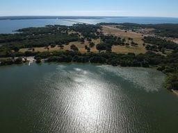 Property photo 04 of 800 Hillburn Drive West, Tawakoni, TX 75474 | MLS #20066576