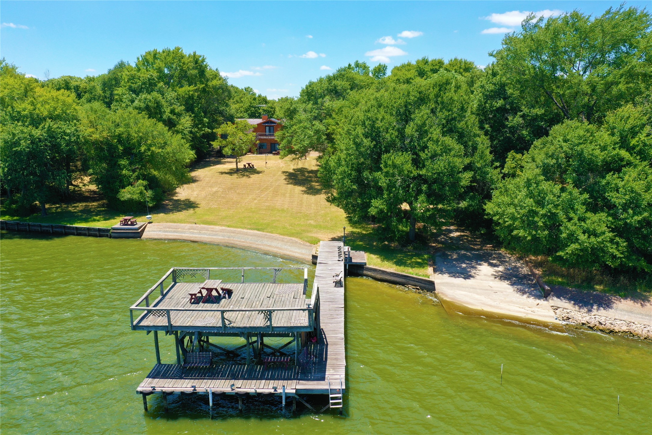 Property photo 02 of 476 Lcr 759, Groesbeck, TX 76642 | MLS #20094162