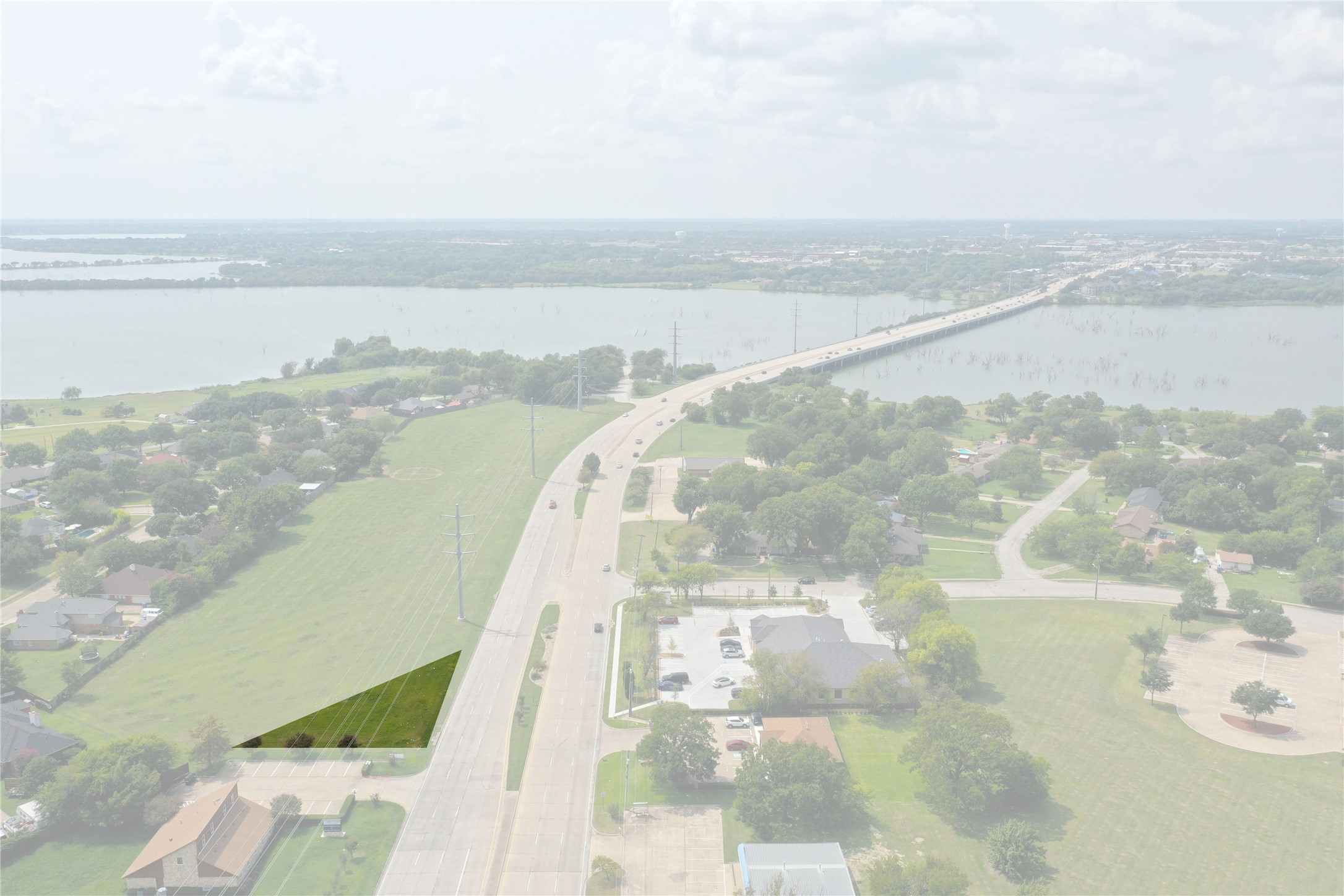 Property photo 02 of 7200 Lakeview Parkway, Rowlett, TX 75088 | MLS #20101384