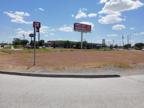 Property photo 03 of 9201 Clifford Street Fort, Worth, TX 76108 | MLS #20136388