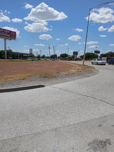 Property photo 04 of 9201 Clifford Street Fort, Worth, TX 76108 | MLS #20136388