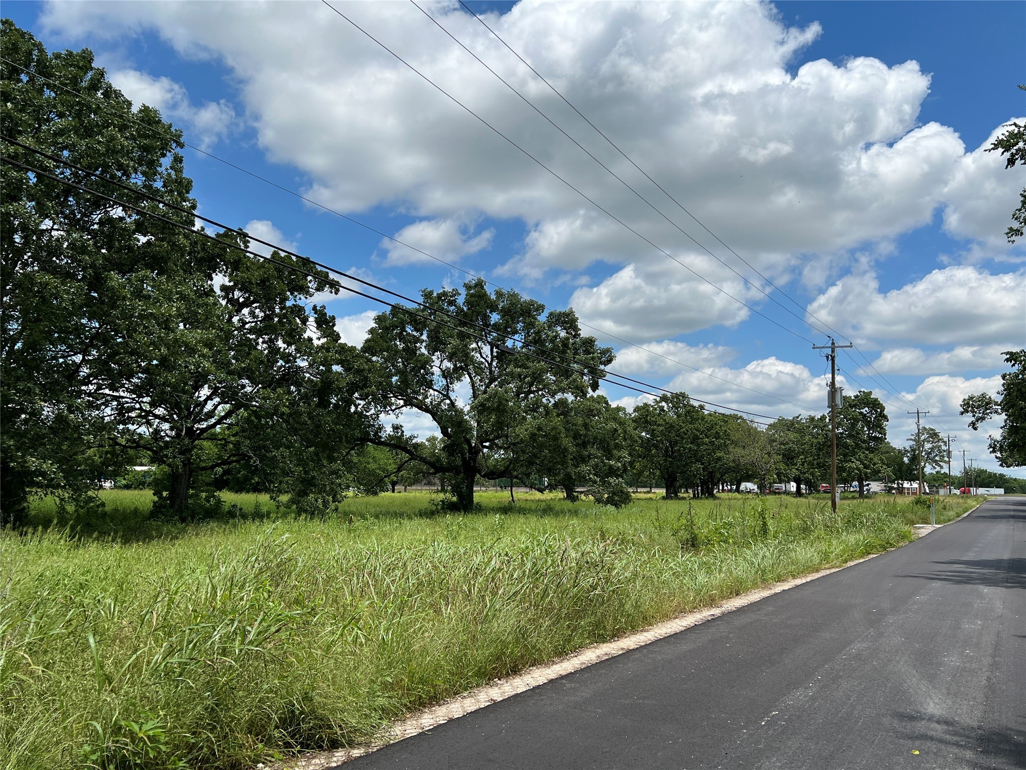 Property photo 03 of 1300 W Shannon Road Sulphur, Springs, TX 75482 | MLS #20187104