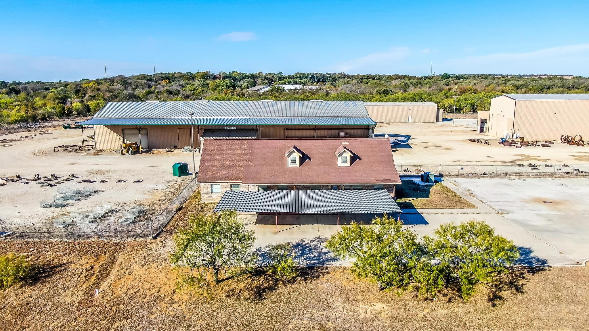 Property photo 02 of 520 Tradeway Drive Mineral, Wells, TX 76067 | MLS #20211001