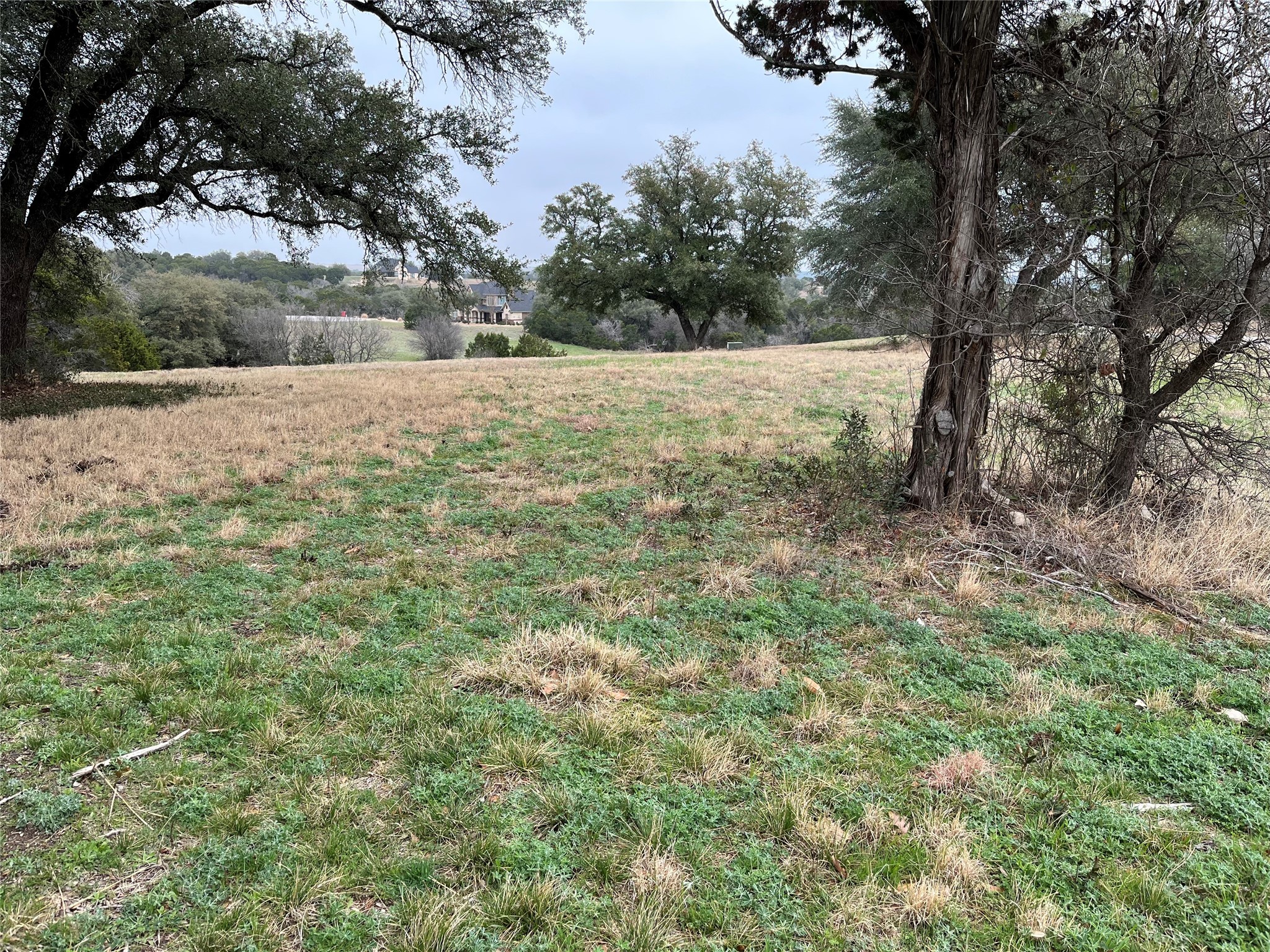 Property photo 02 of 6240 Annanhill Circle, Cleburne, TX 76033 | MLS #20278503