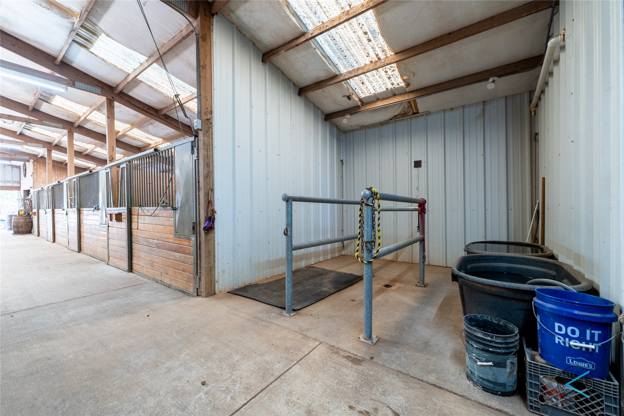 Property photo 04 of 6060 Pinnacle Club Drive, Mabank, TX 75156 | MLS #20415935