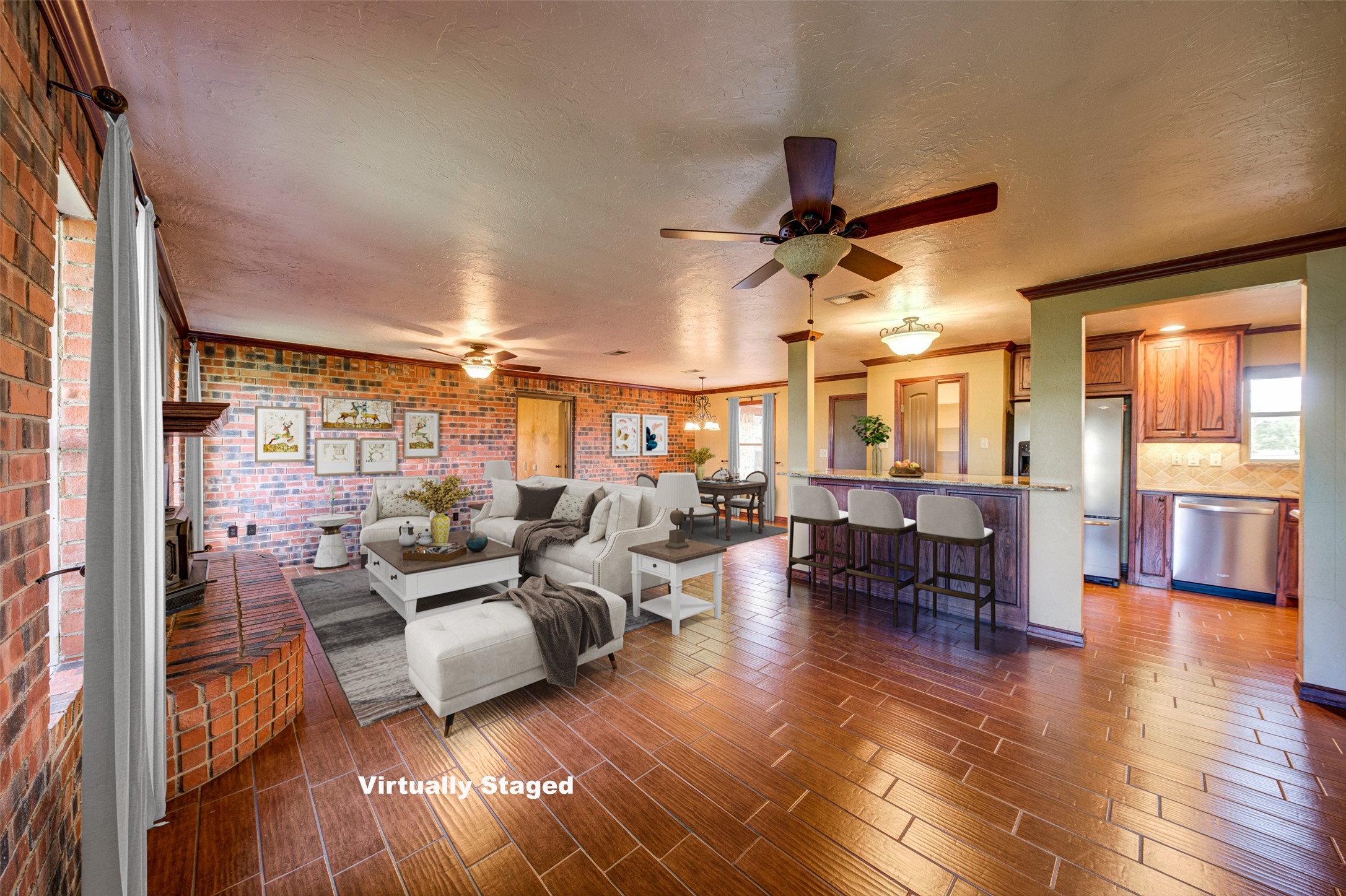 Property photo 02 of 551 County Road 3390, Paradise, TX 76073 | MLS #20540010