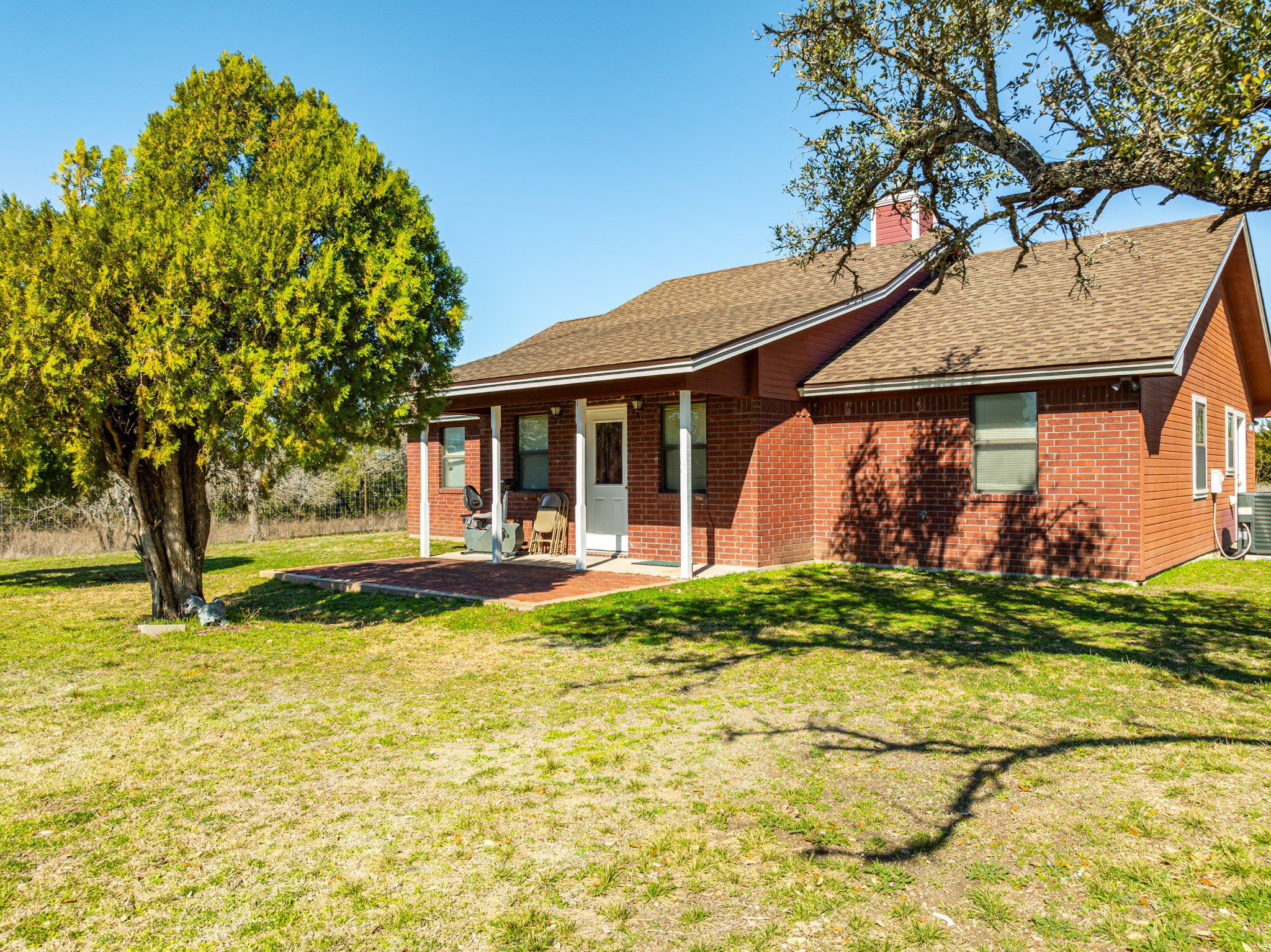 Property photo 02 of 7402 CR 137, Gatesville, TX 76528 | MLS #20552799