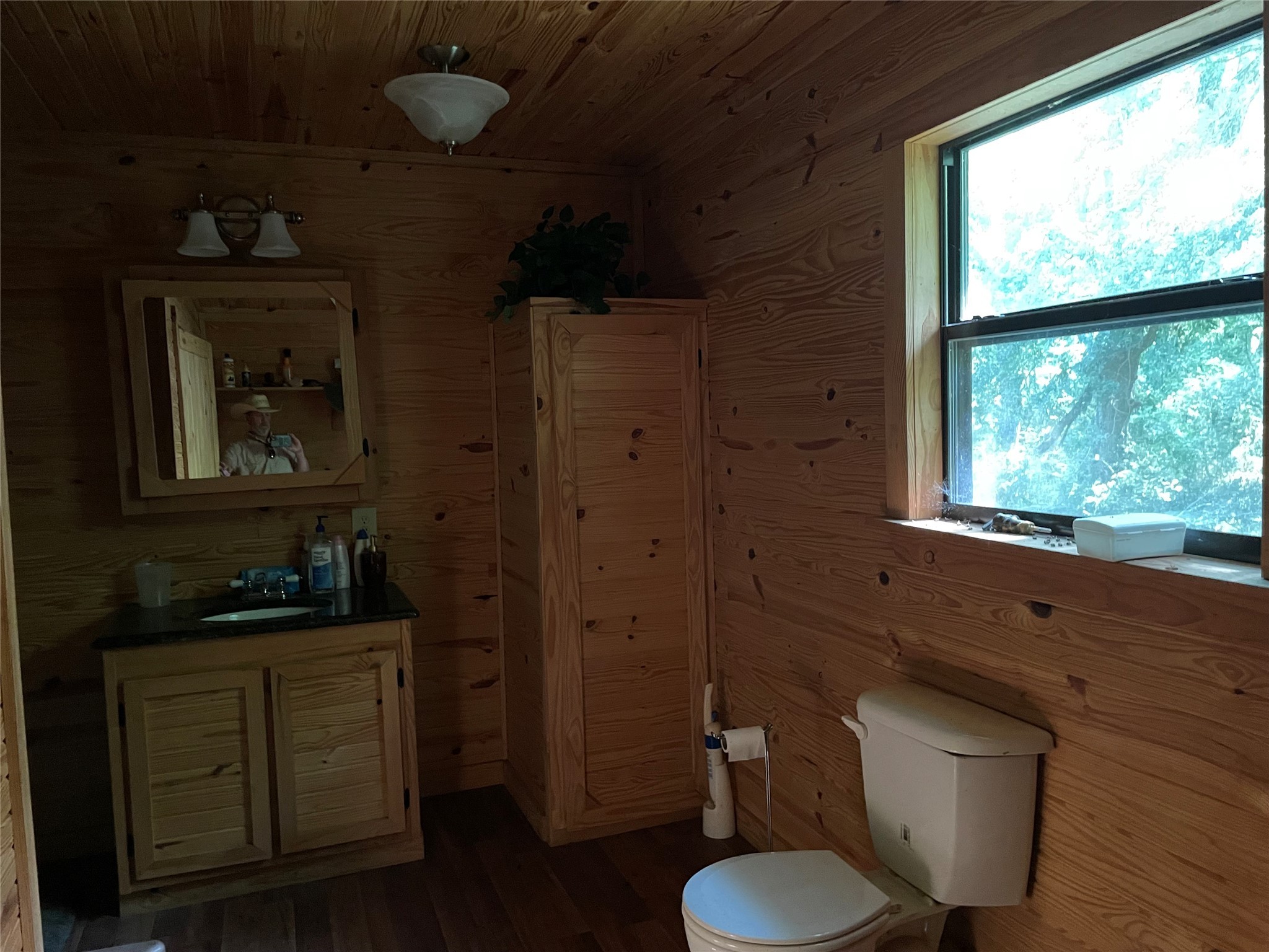 218 CR 2115, Klondike, TX, 75432