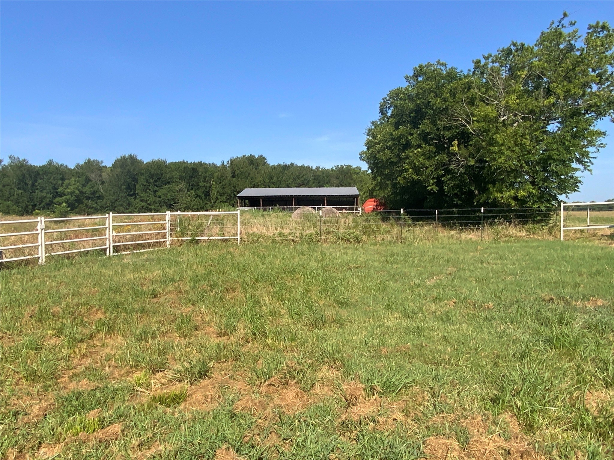 218 CR 2115, Klondike, TX, 75432