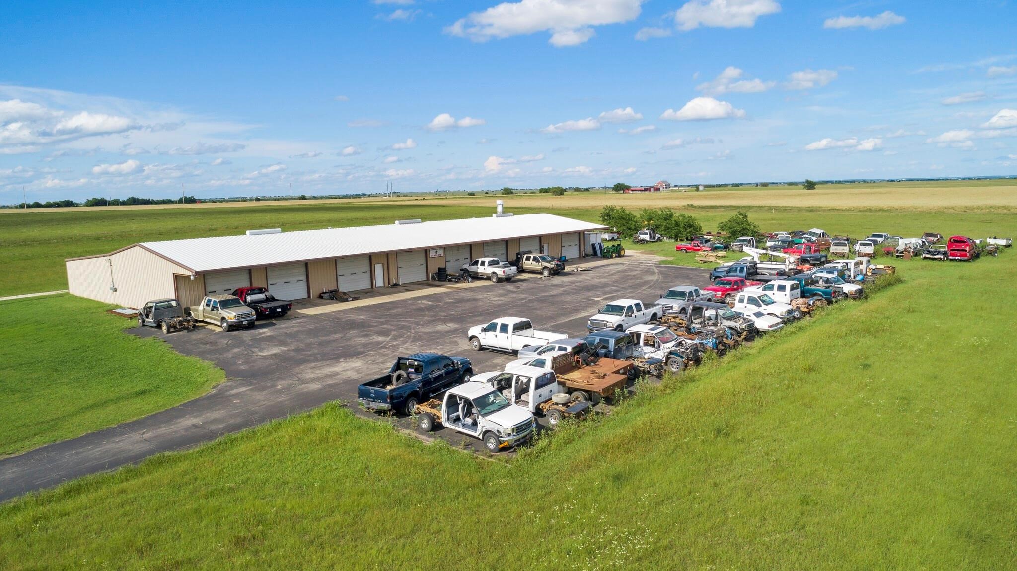 Property photo 02 of 500 Fm 1198, Muenster, TX 76252 | MLS #20816502