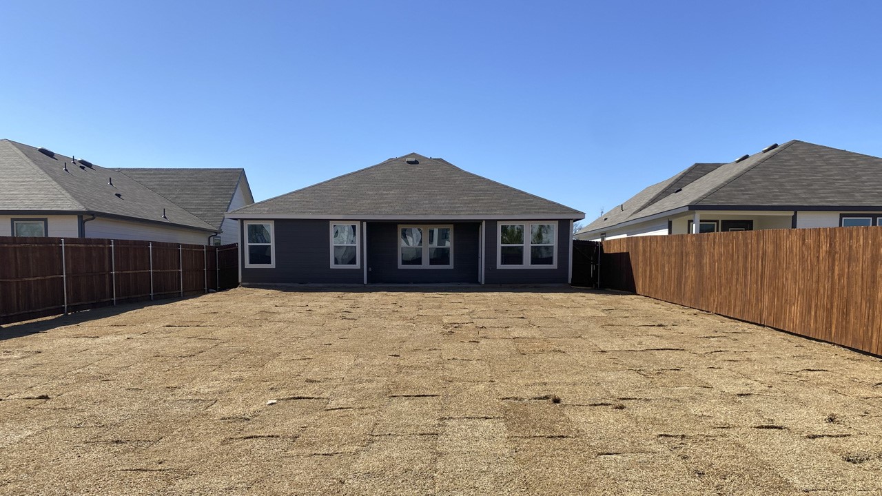 341 Dry Creek Lane, Canton, TX, 75103
