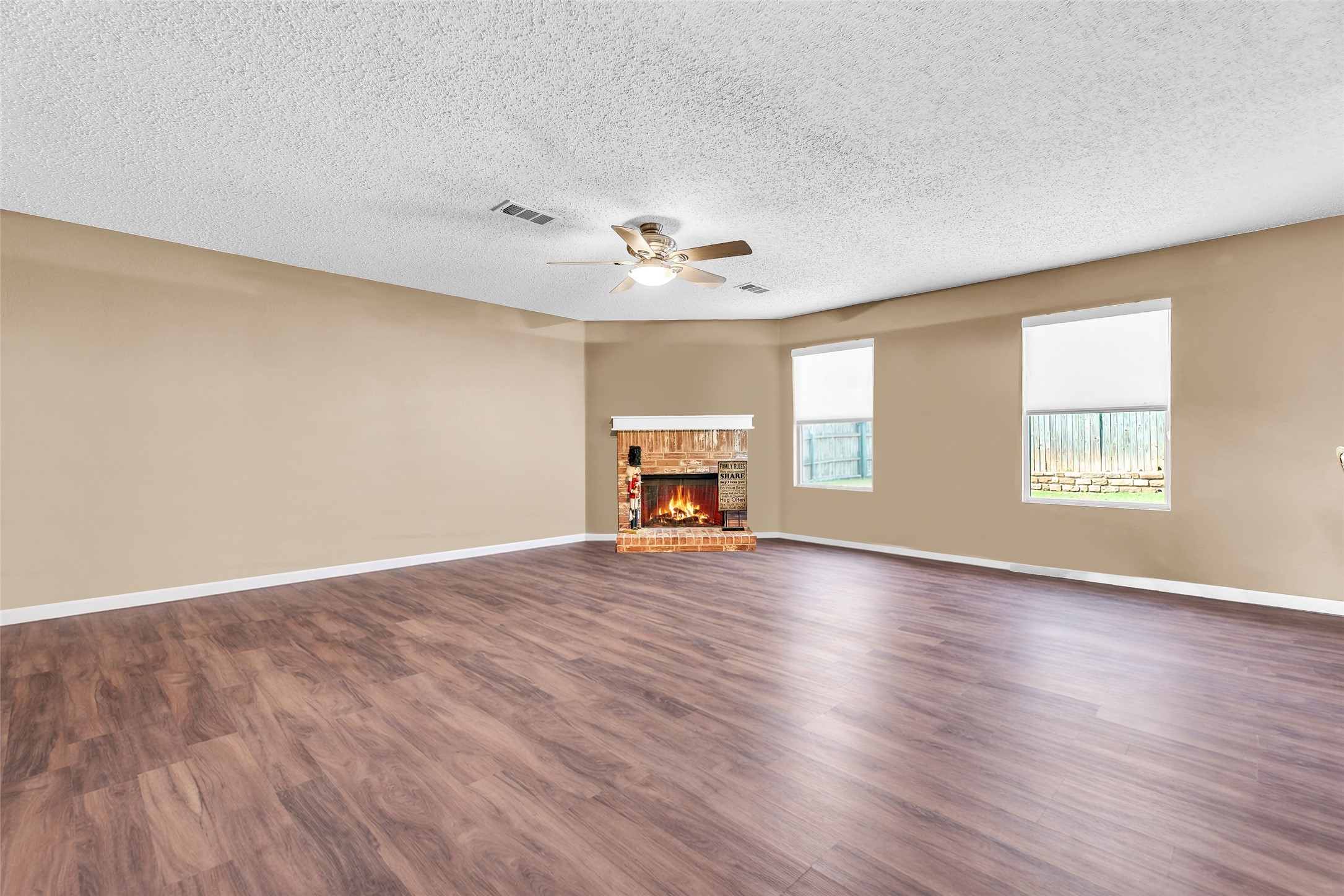 5237 Bedfordshire Drive, Fort Worth, TX, 76135