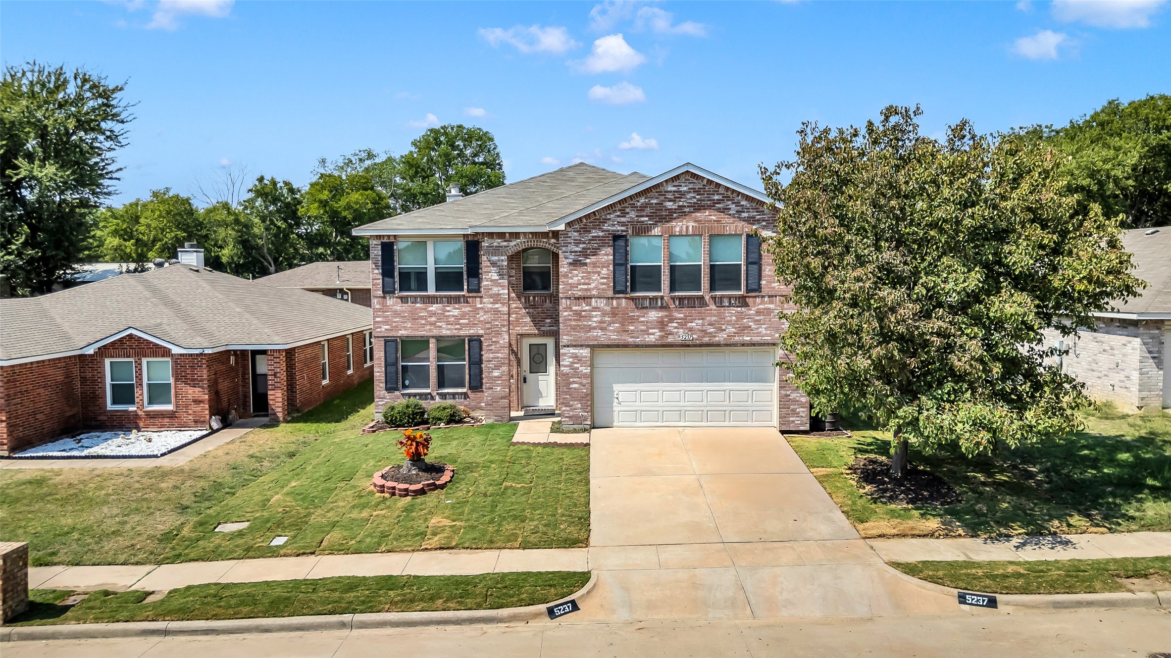 5237 Bedfordshire Drive, Fort Worth, TX, 76135