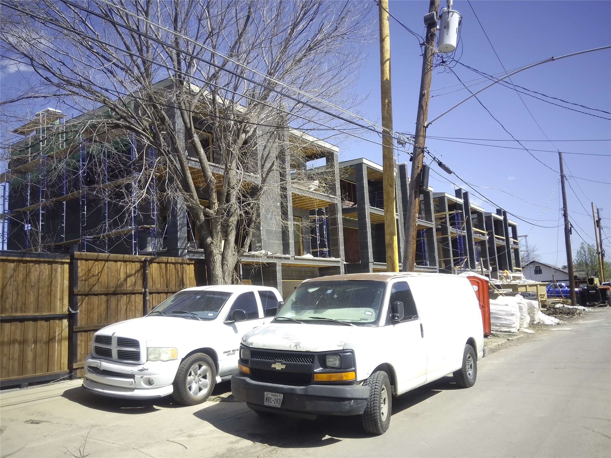 1515 HOLLY Avenue, Dallas, TX, 75204