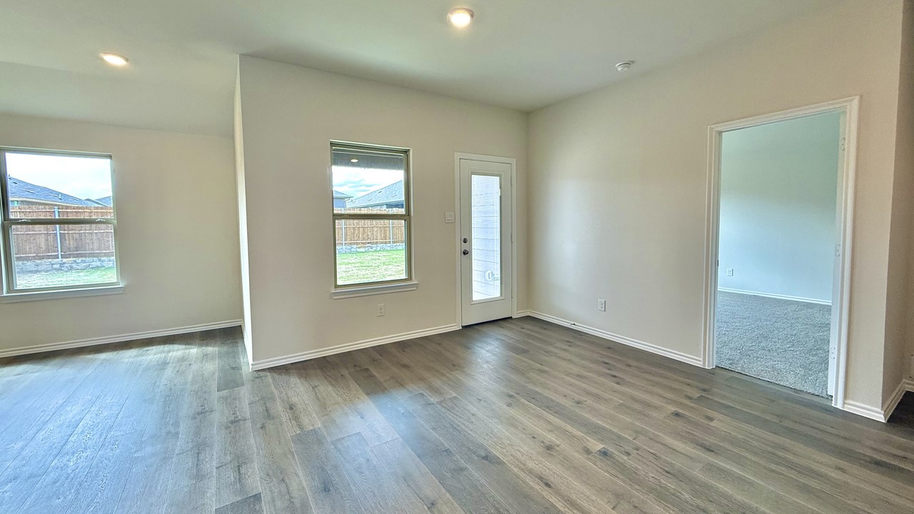 Property photo 04 of 605 Willow Street, Josephine, TX 75135 | MLS #20880104