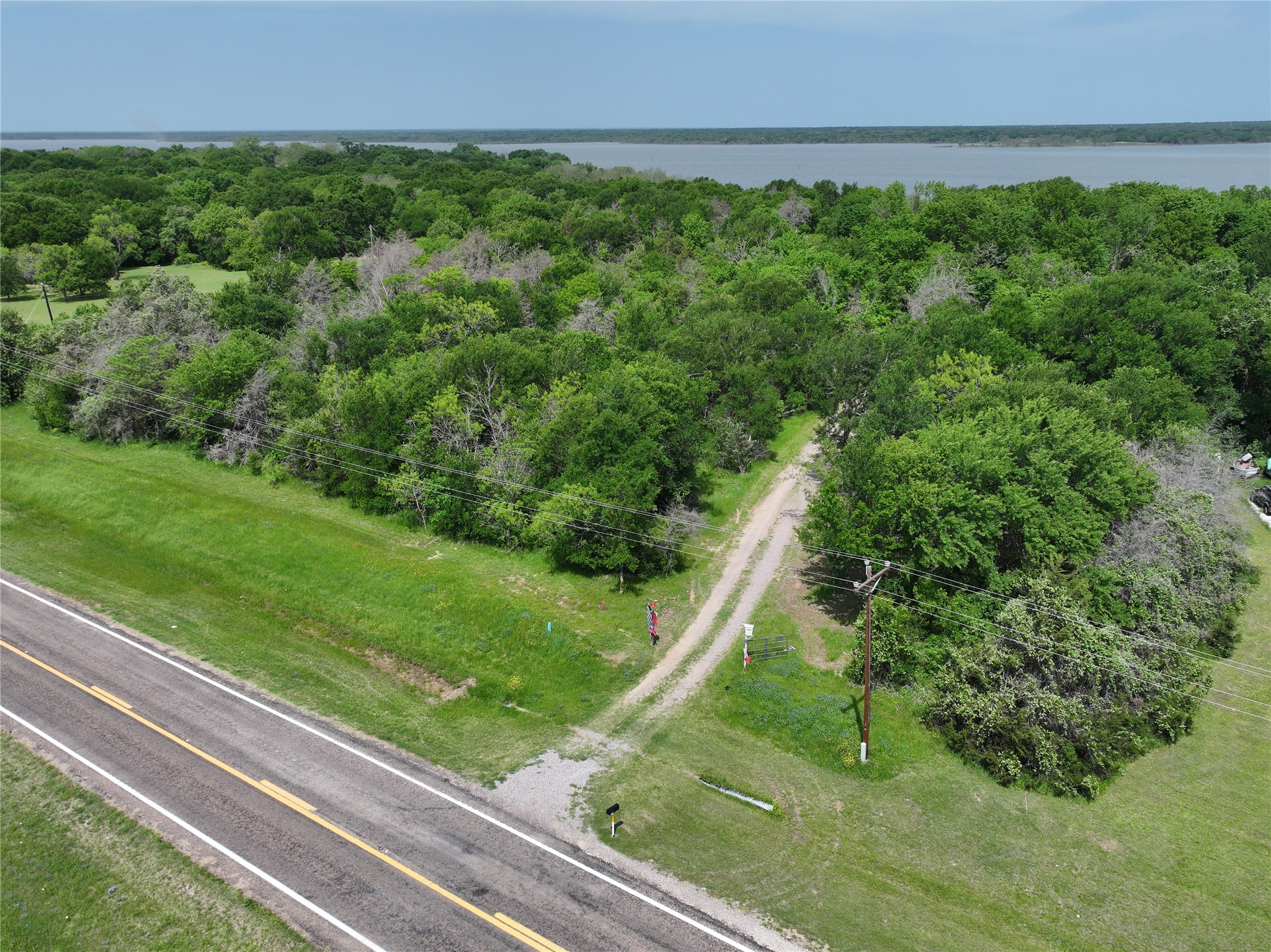 Property photo 02 of 18642 N Fm 709, Dawson, TX 76639 | MLS #20922951
