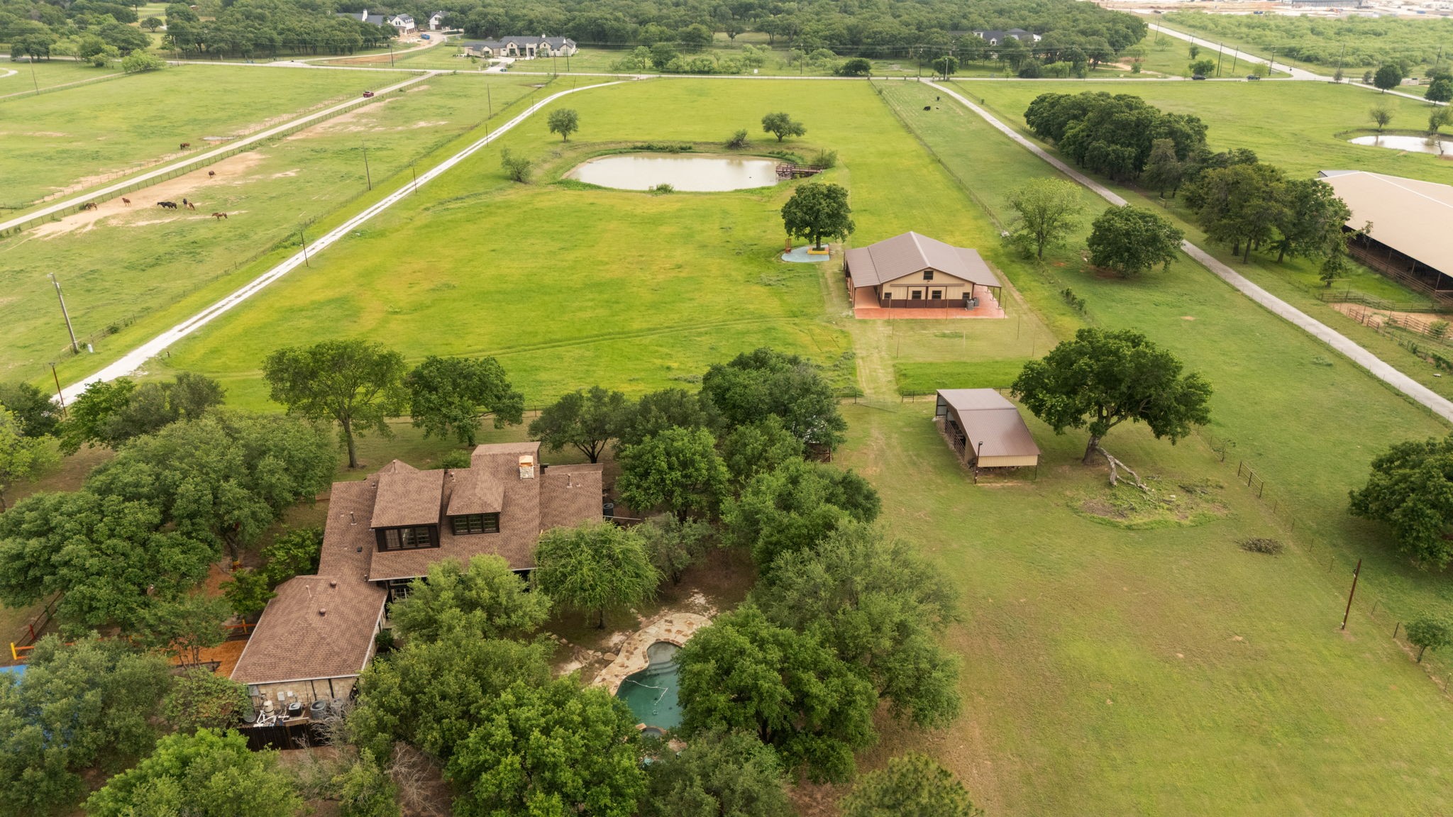 Property photo 02 of 708 Sam Davis Road, Argyle, TX 76226 | MLS #20924572