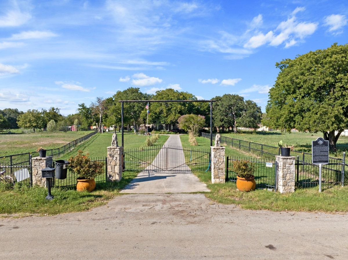 603 E College, Comanche, TX, 76442