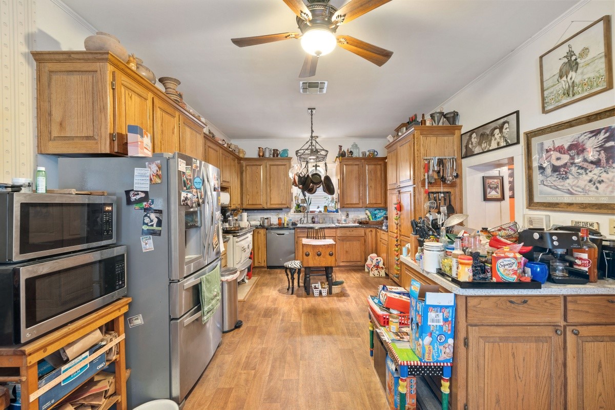 603 E College, Comanche, TX, 76442