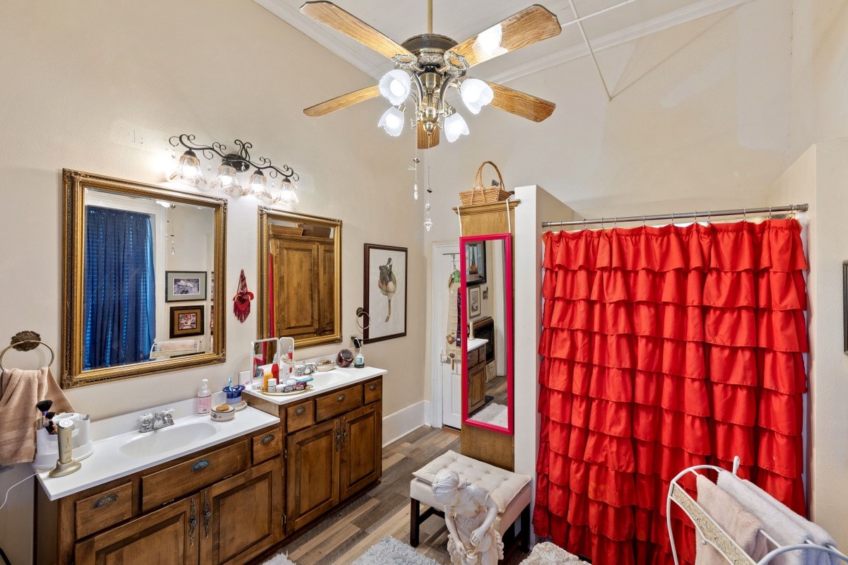 603 E College, Comanche, TX, 76442