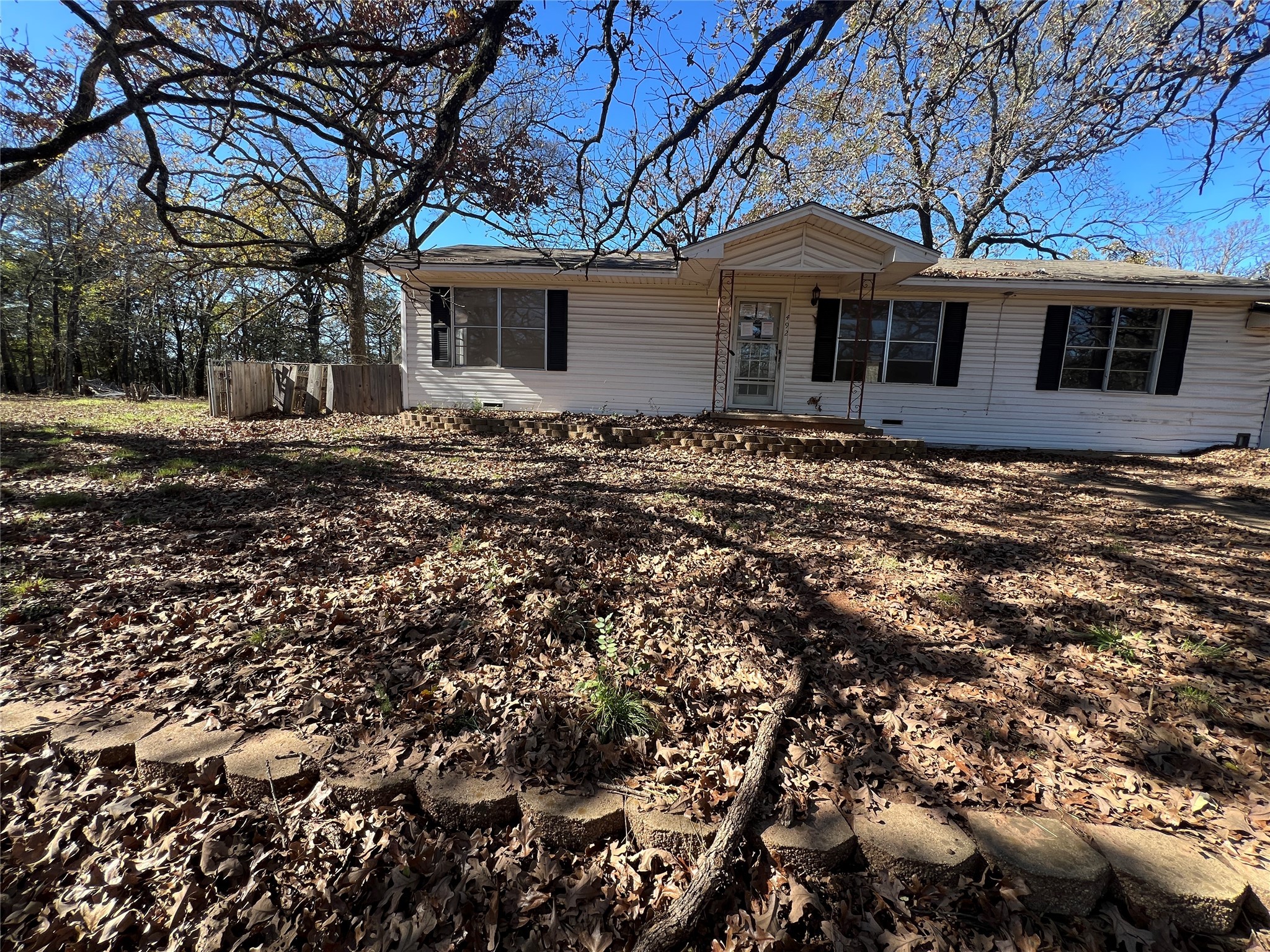 Property photo 01 of 492 Richerson Road, Denison, TX 75021 | MLS #20940518