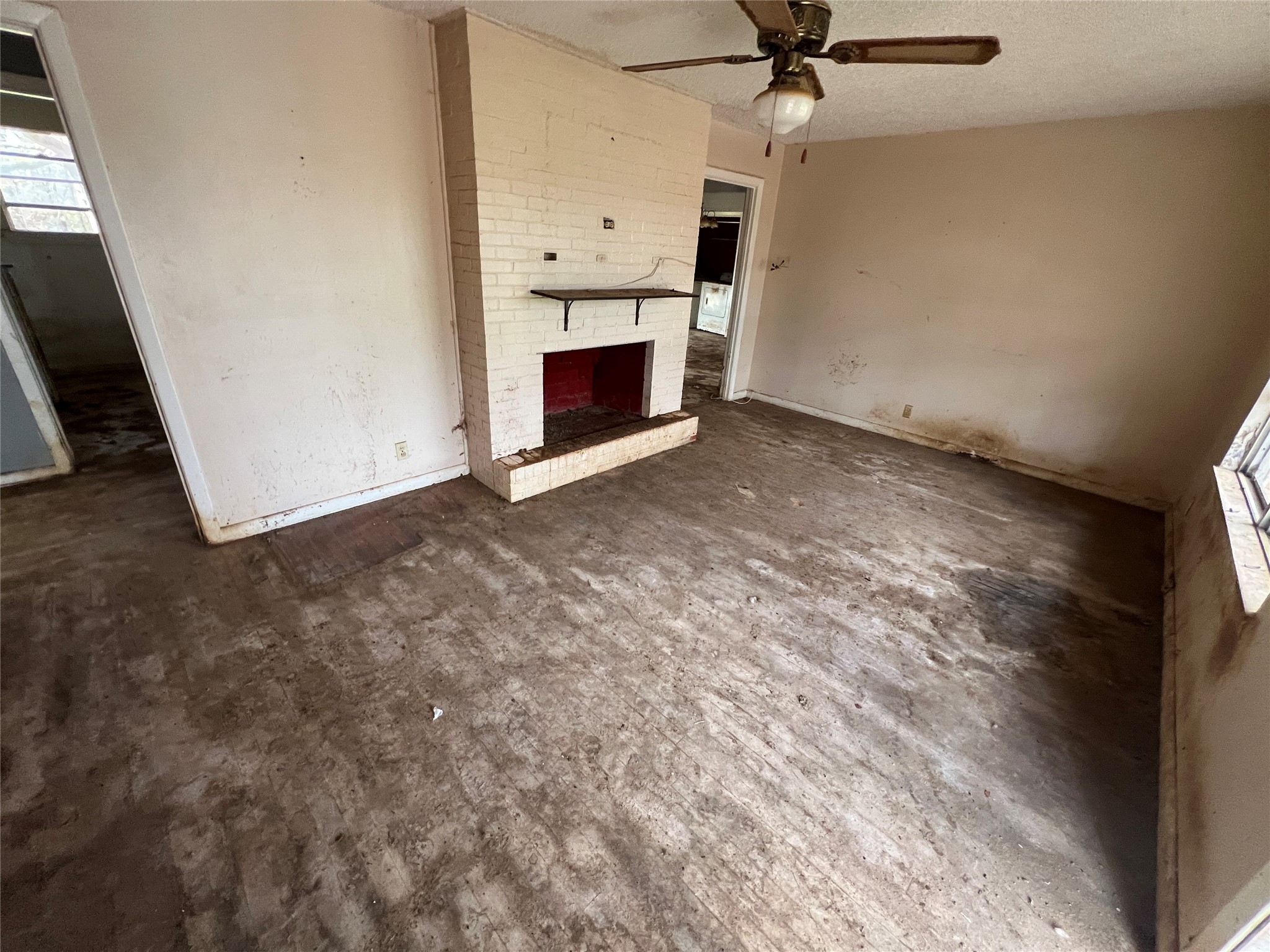 Property photo 02 of 492 Richerson Road, Denison, TX 75021 | MLS #20940518