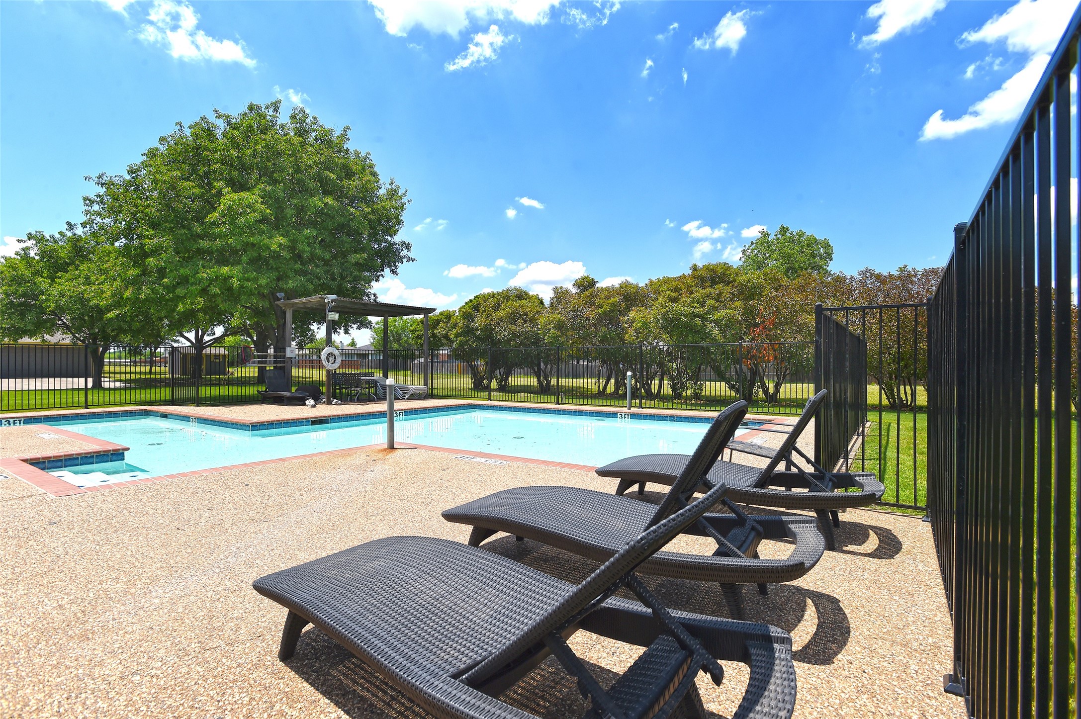 148 Cobblestone Row, Denton, TX, 76207