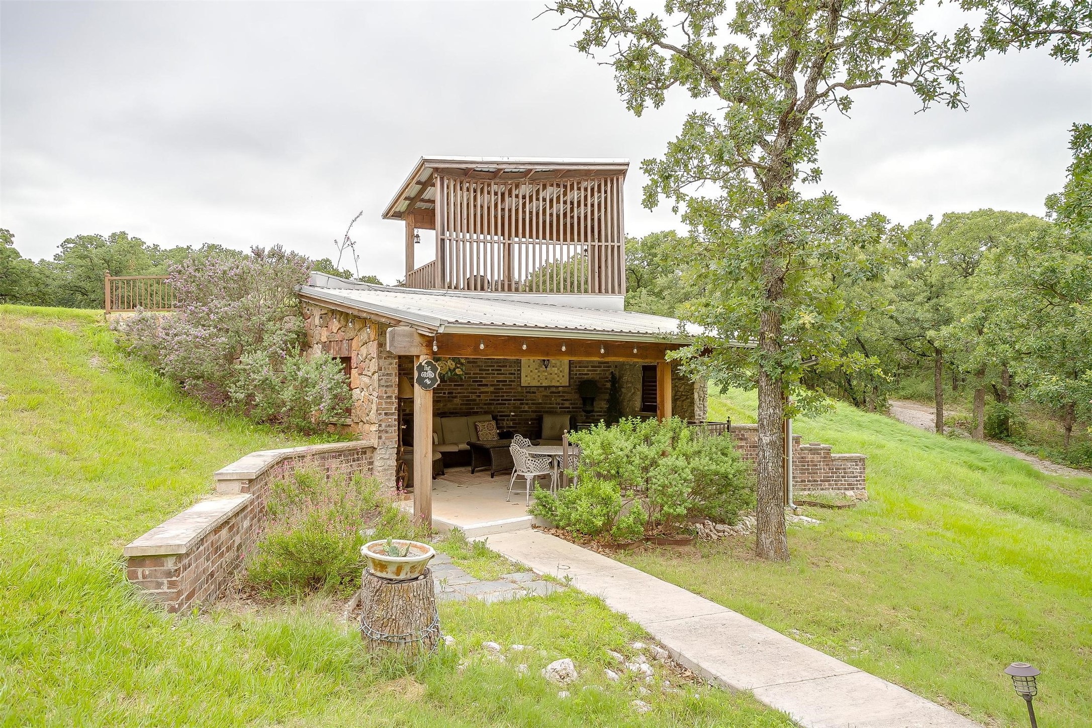 Property photo 01 of MLS #20971693 | MLS #20971693