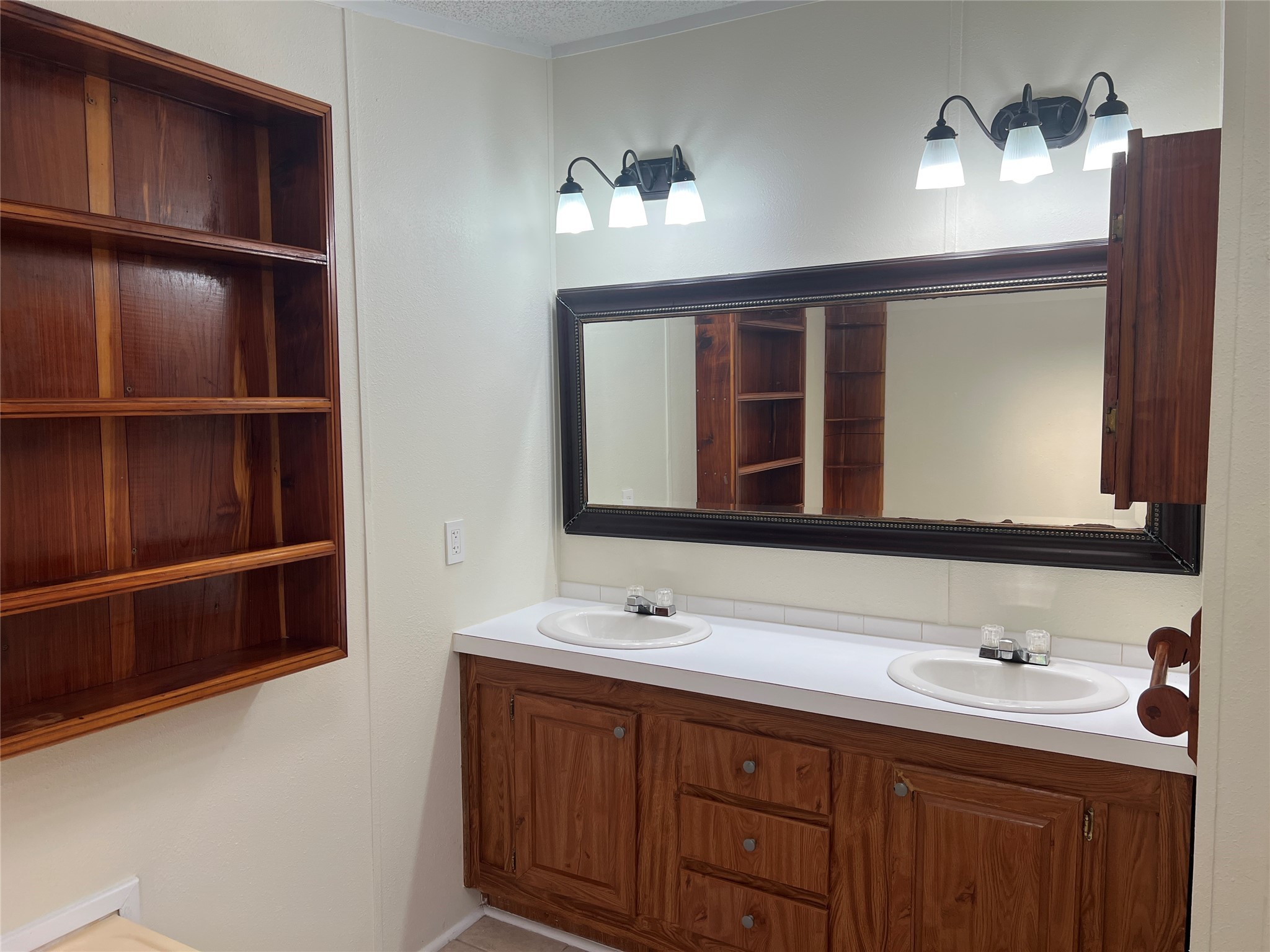 9160 Grape Avenue, Frankston, TX, 75763