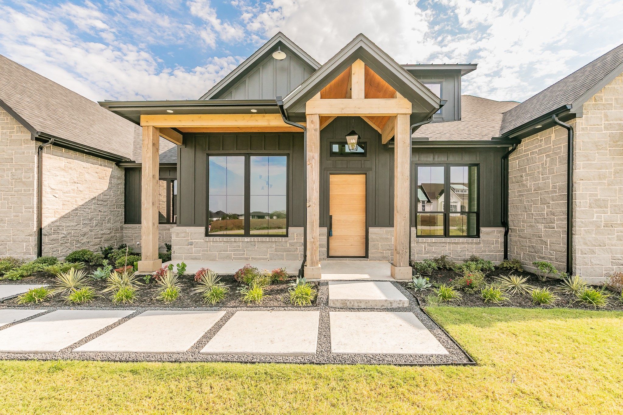Property photo 01 of 3225 Wellington Lane, Northlake, TX 76247 | MLS #20986272