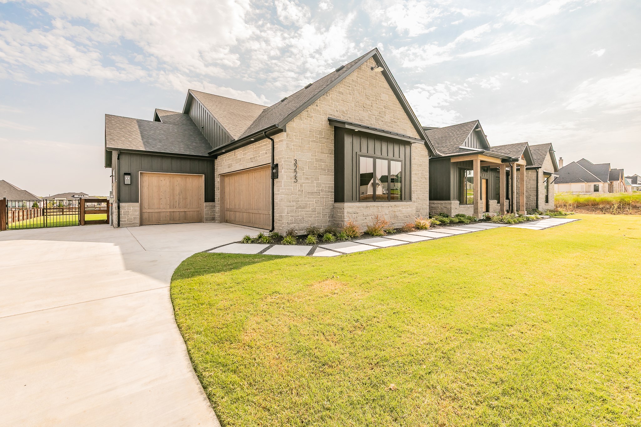 Property photo 02 of 3225 Wellington Lane, Northlake, TX 76247 | MLS #20986272