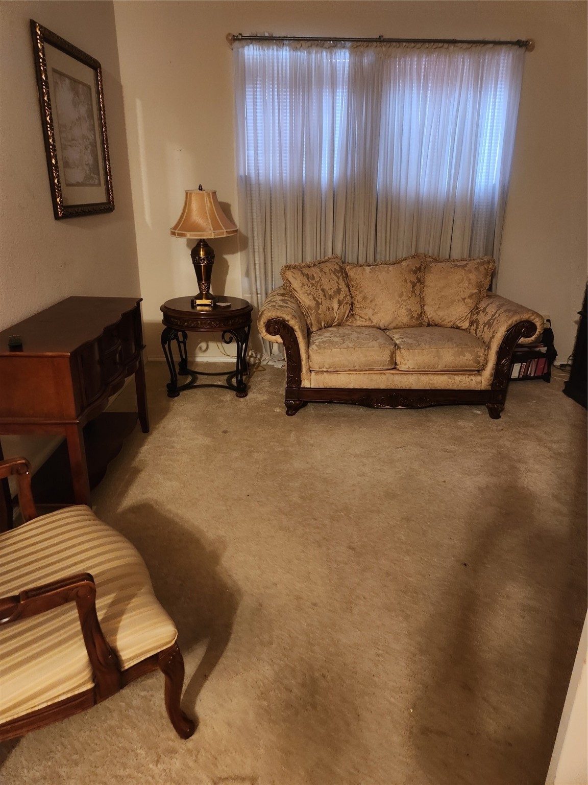 Property photo 03 of 2952 Gospel Drive, Dallas, TX 75237 | MLS #20989740