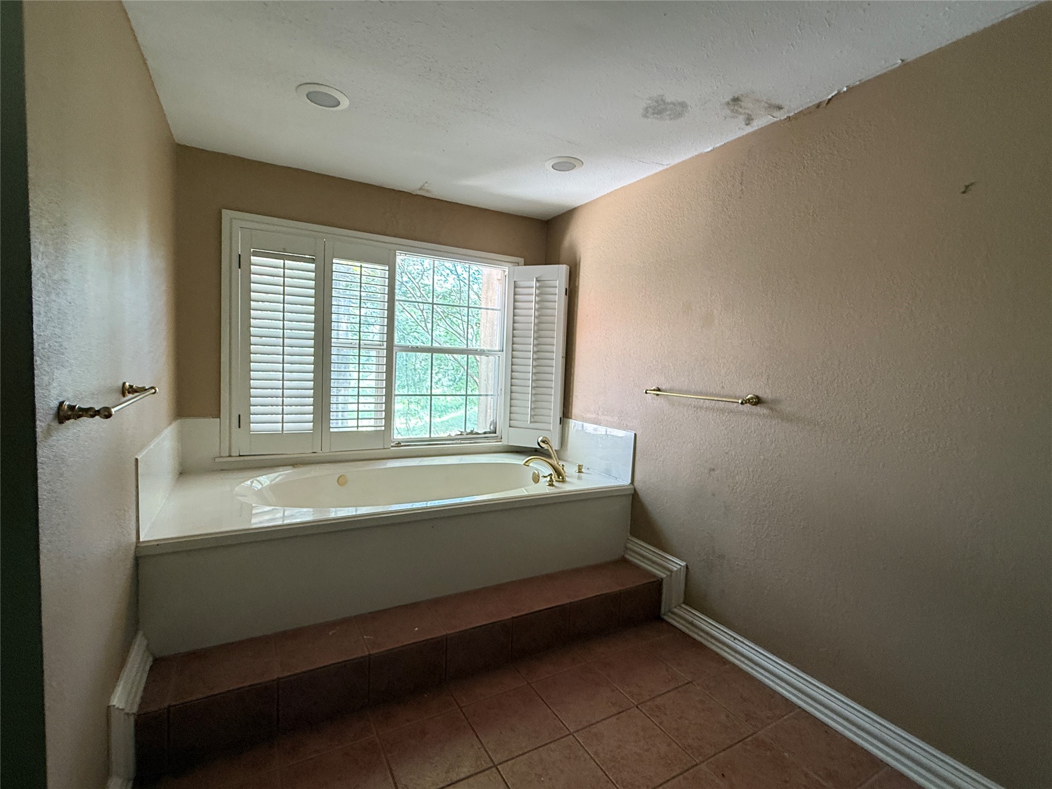 1708 S US Highway 69, Mineola, TX, 75773