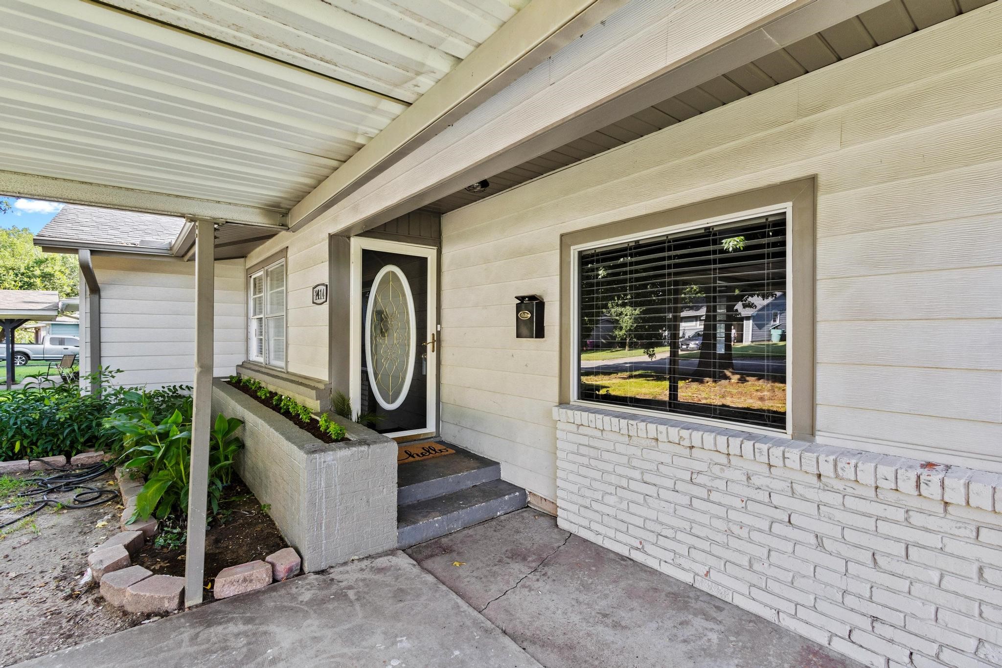 Property photo 04 of 1414 N Binkley Street, Sherman, TX 75092 | MLS #20992930