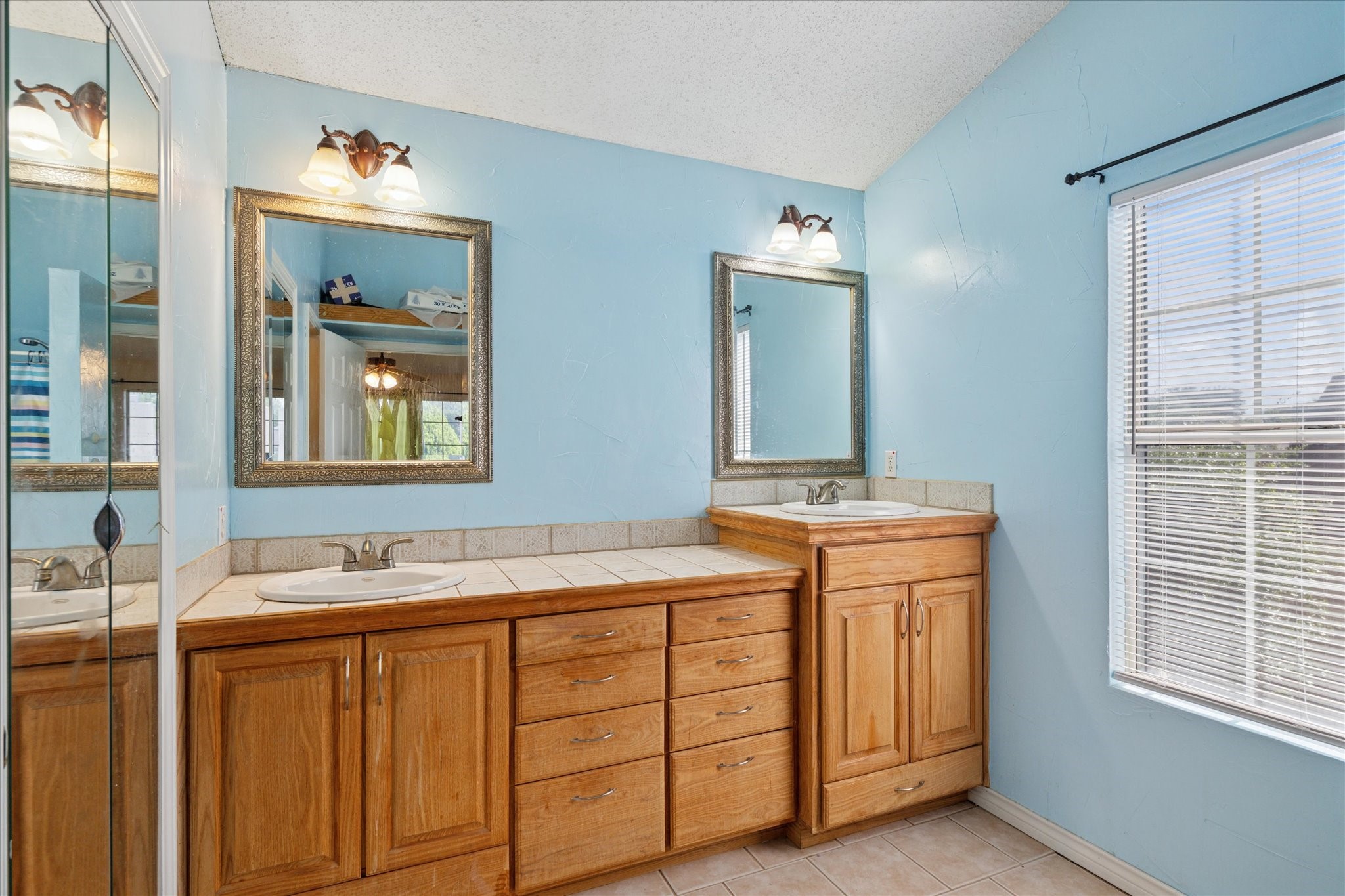 2528 Creekwood Lane, Fort Worth, TX, 76123