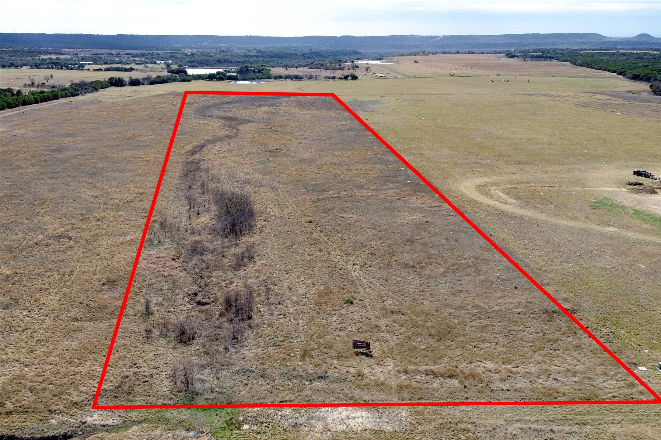 Property photo 01 of 12521 Sue Lane, Godley, TX 76044 | MLS #20996617