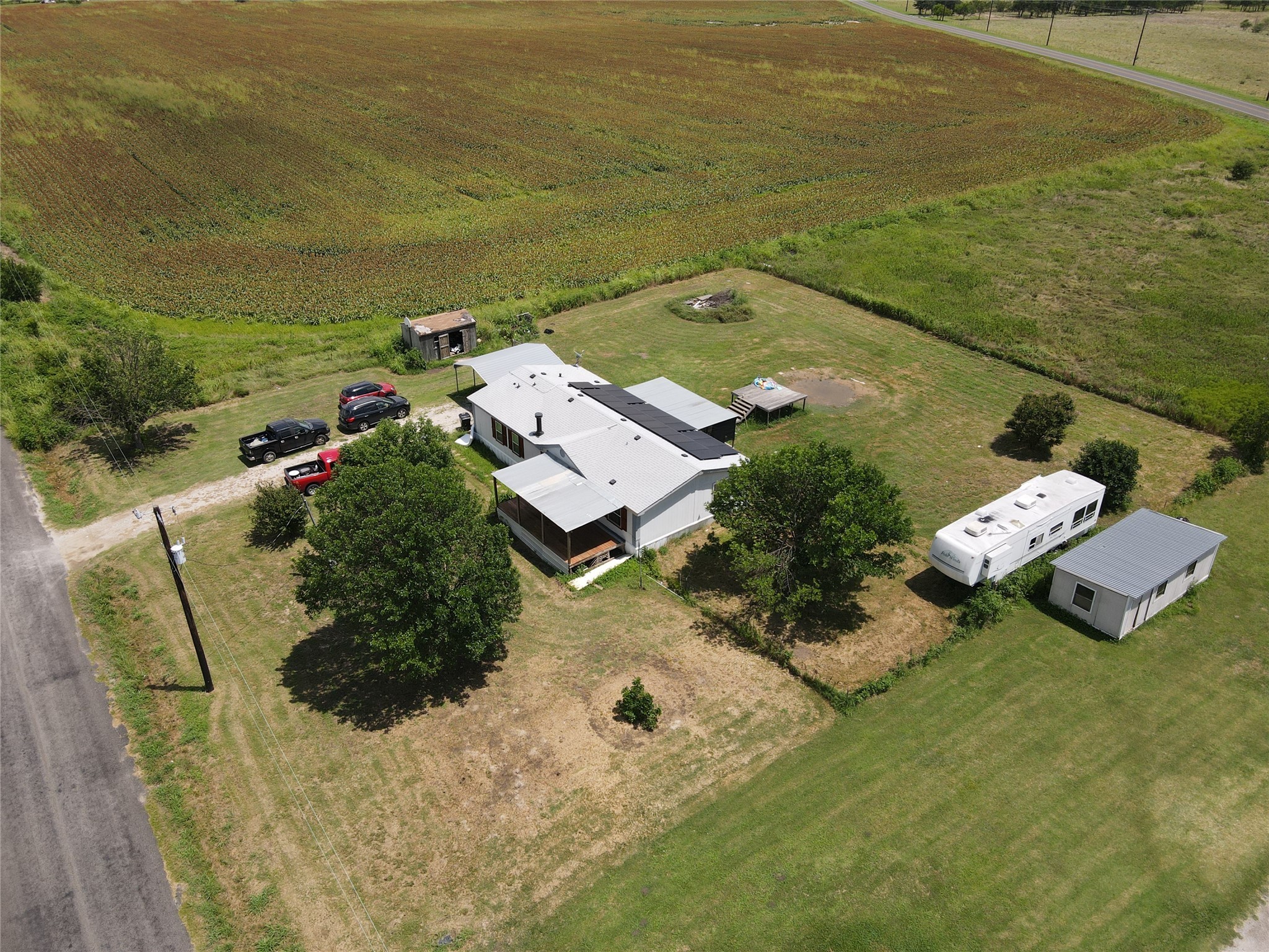 Property photo 01 of 15962 Fritcher Road Pilot, Point, TX 76258 | MLS #20999322