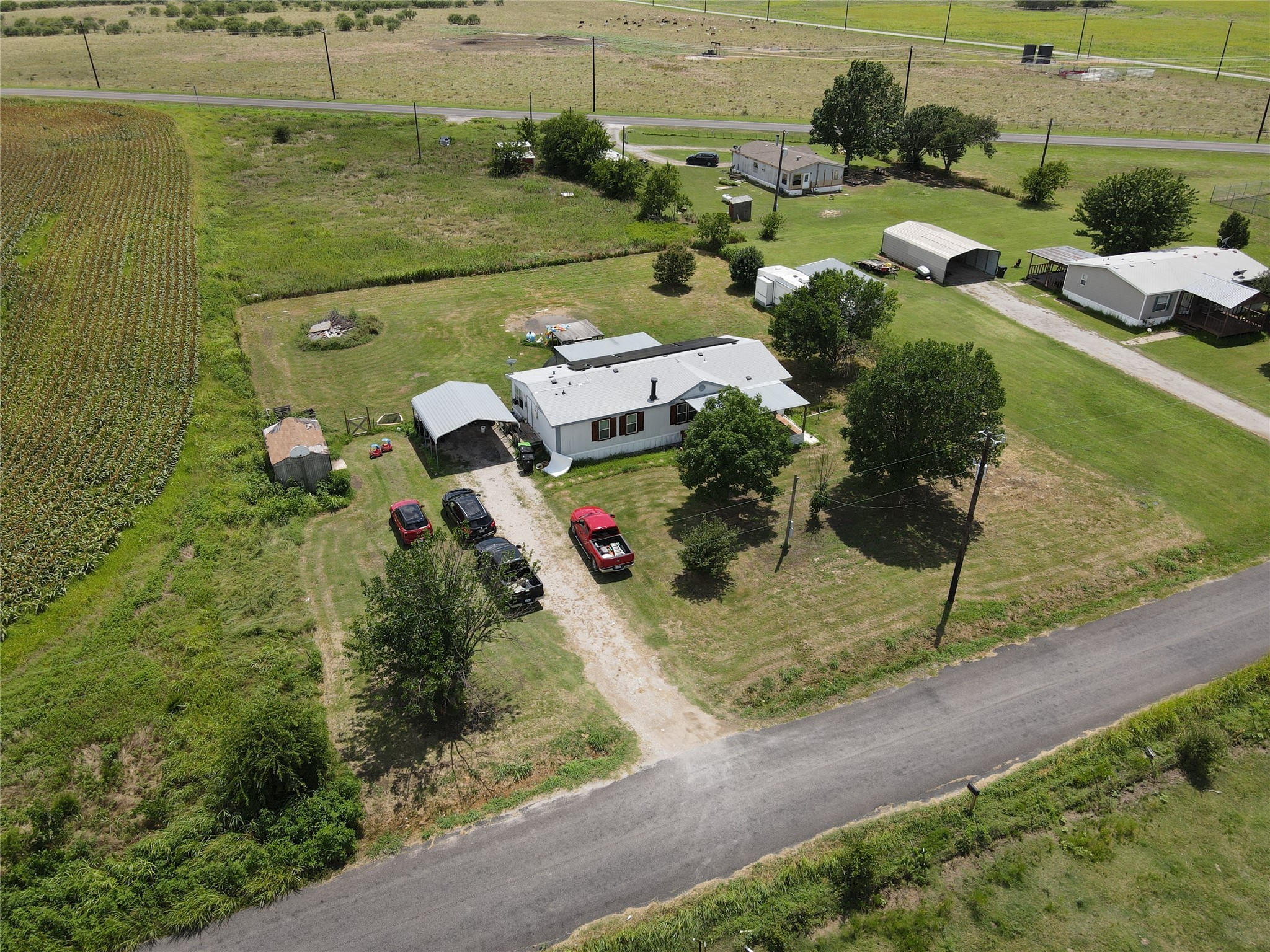 Property photo 04 of 15962 Fritcher Road Pilot, Point, TX 76258 | MLS #20999322