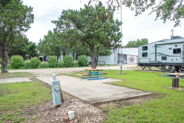 Property photo 01 of MLS #21004406 | MLS #21004406