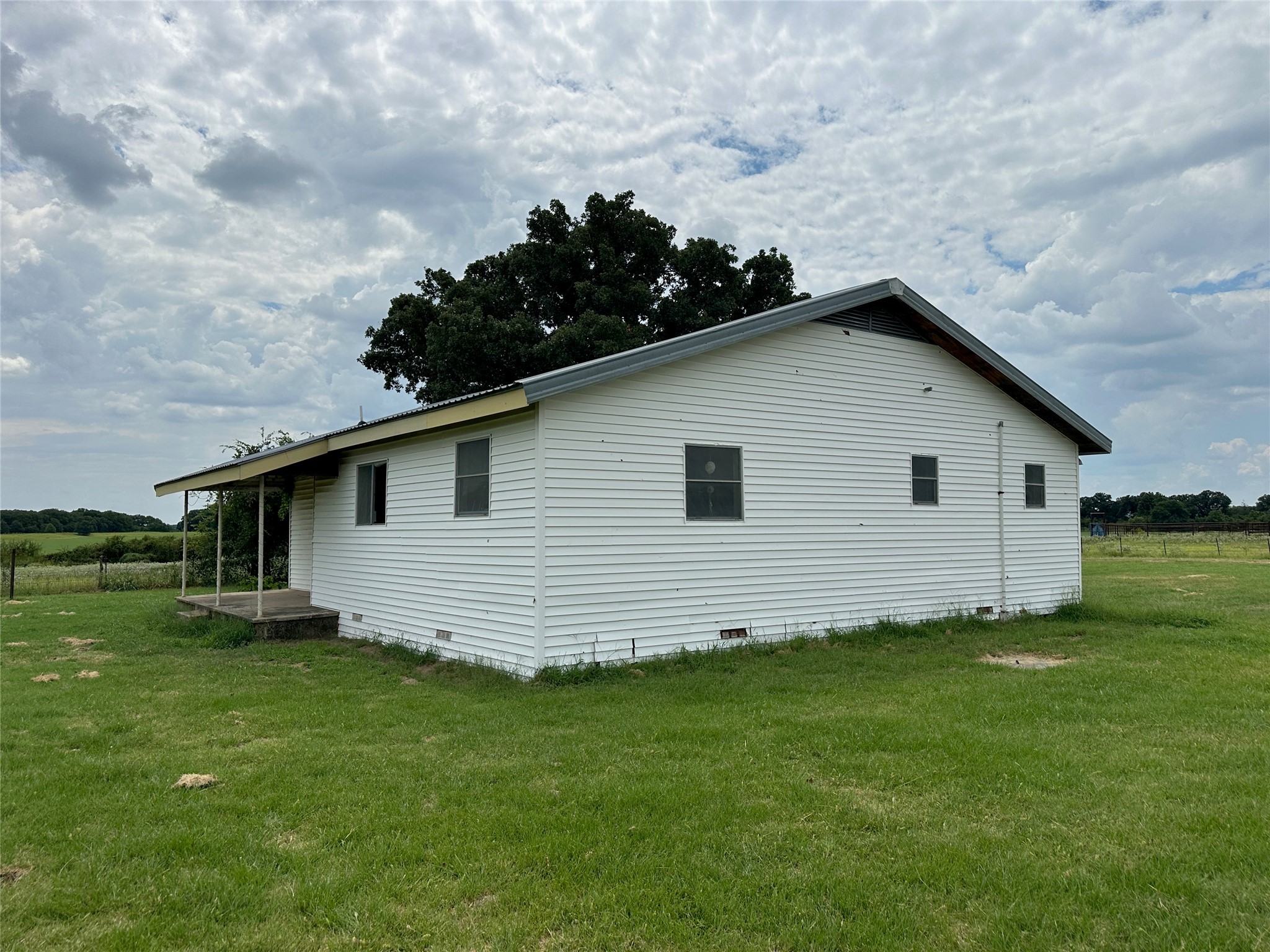 Property photo 03 of 5401 Tx-36, Comanche, TX 76442 | MLS #21006854