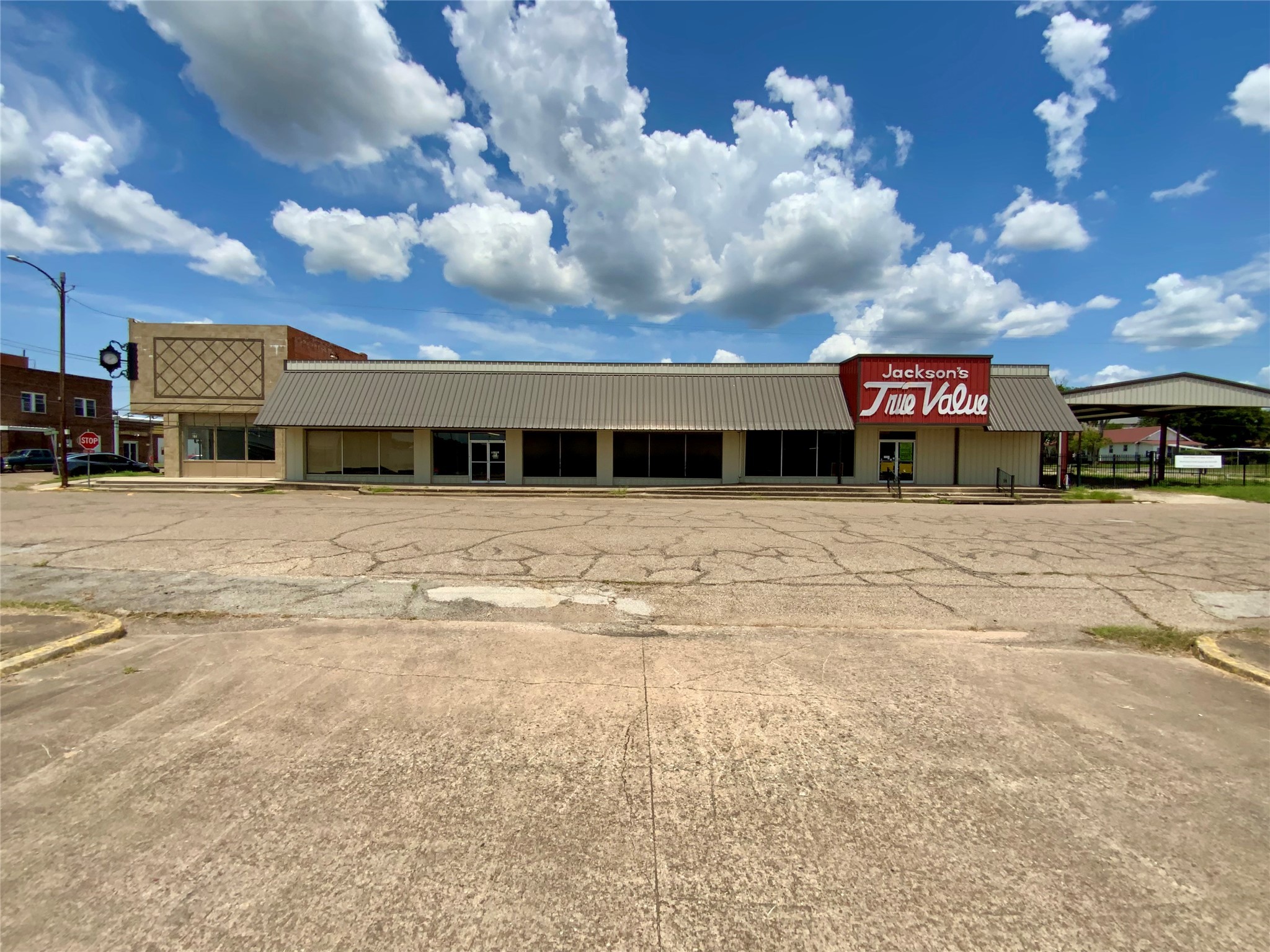 Property photo 02 of MLS #21010111 | MLS #21010111