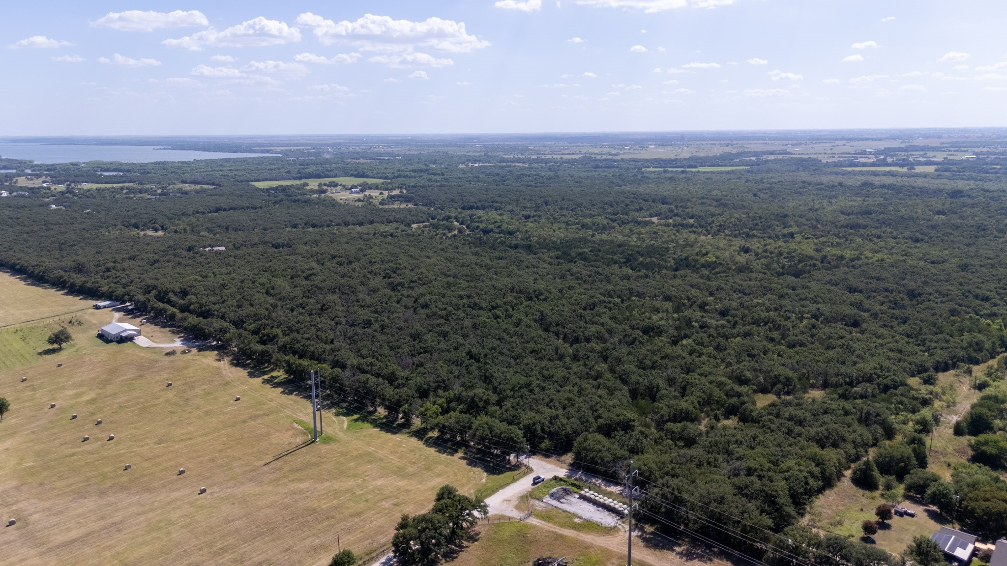1957 Prairie Grove Road, Valley View, TX, 76272