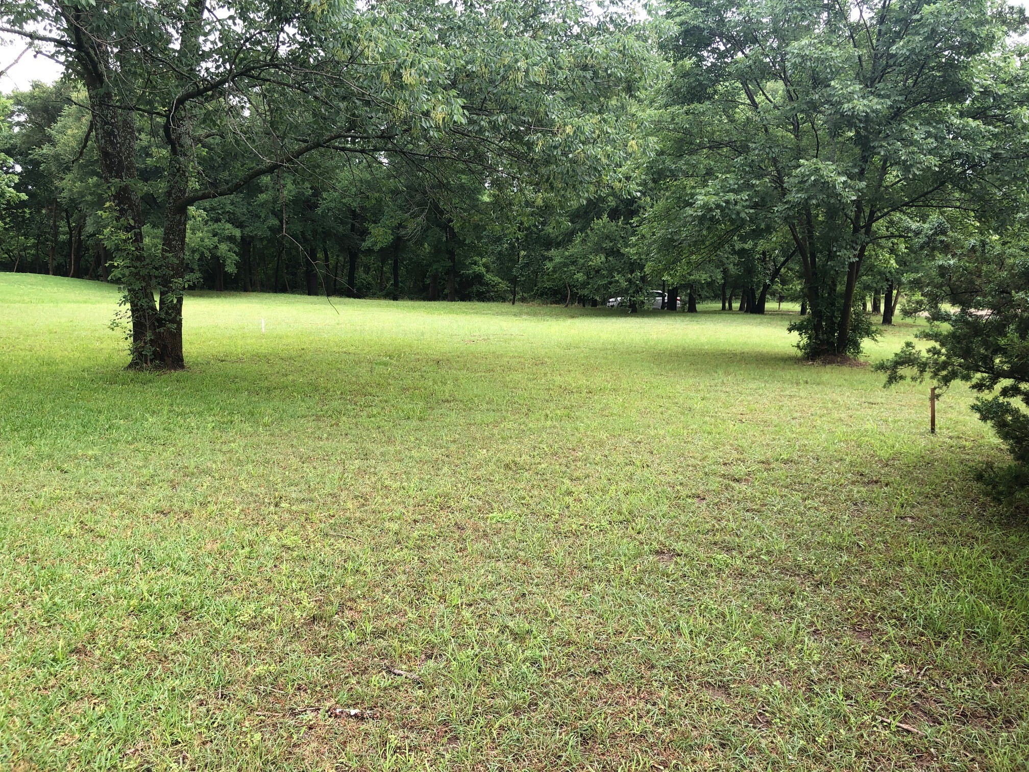 Property photo 03 of 190 Neva Lane, Denison, TX 75020 | MLS #21020934
