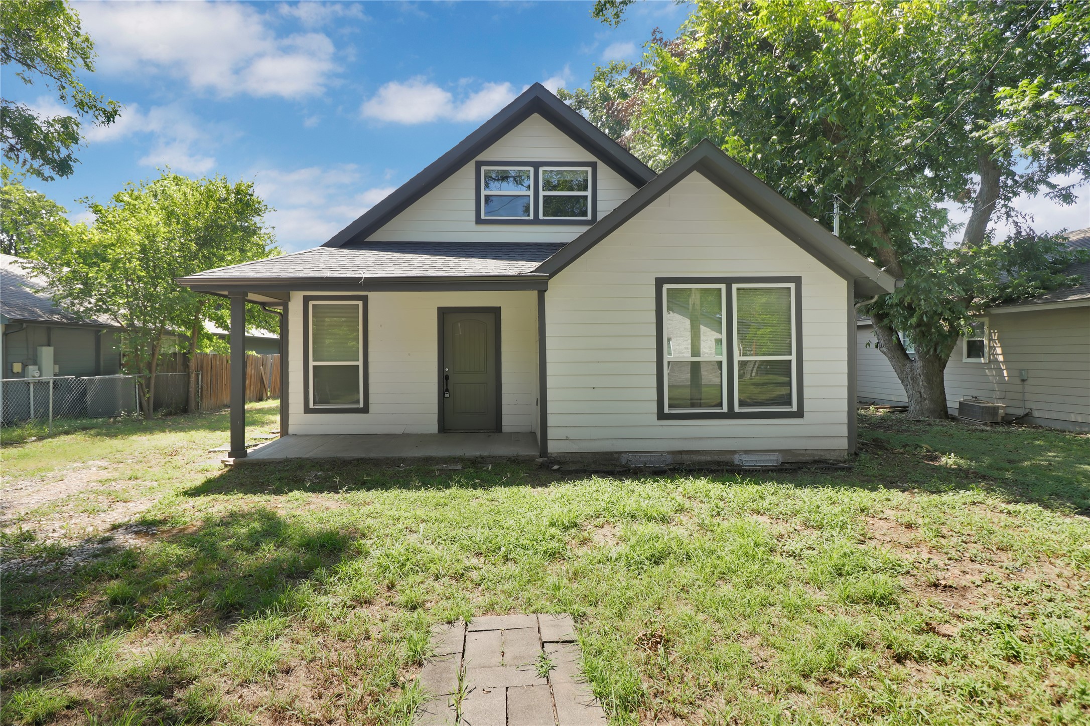 411 Euclid Street, Cleburne, TX, 76033