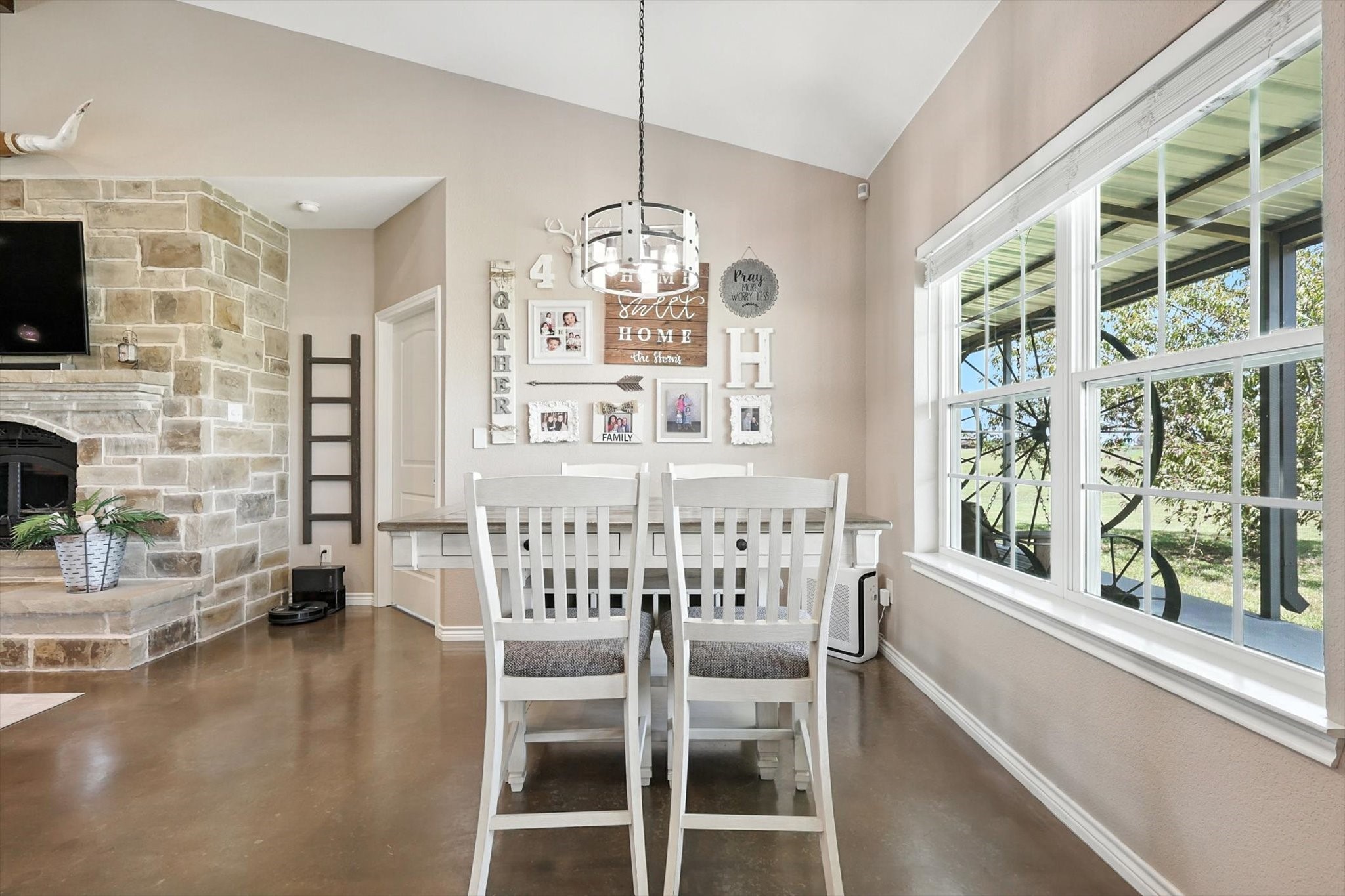 1106 Private Road 425, Whitewright, TX, 75491