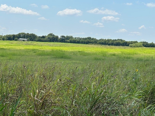Property photo 02 of 10328 County Road 418, Grandview, TX 76050 | MLS #21024228